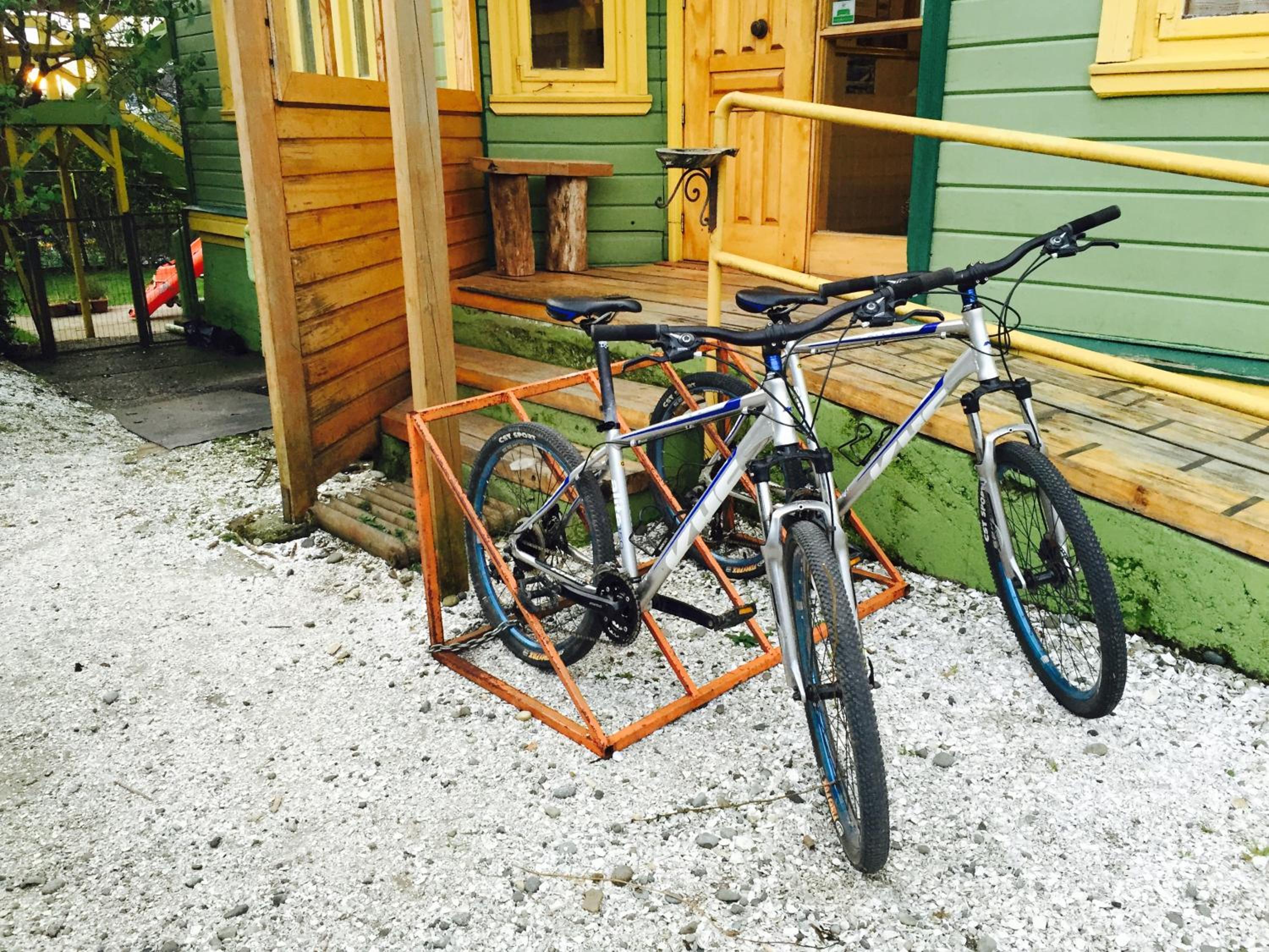 13 Lunas Hostel