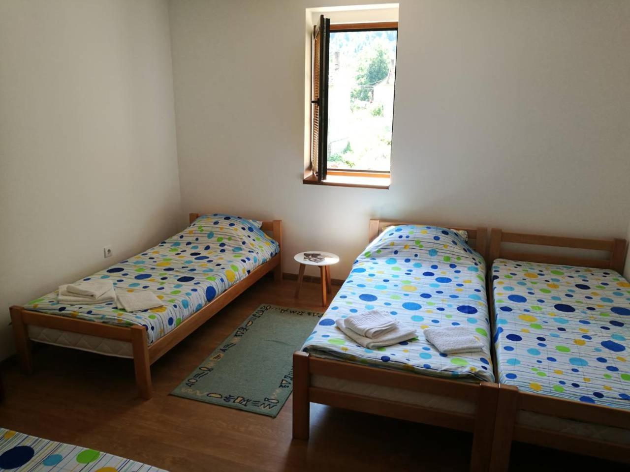 Photo 43