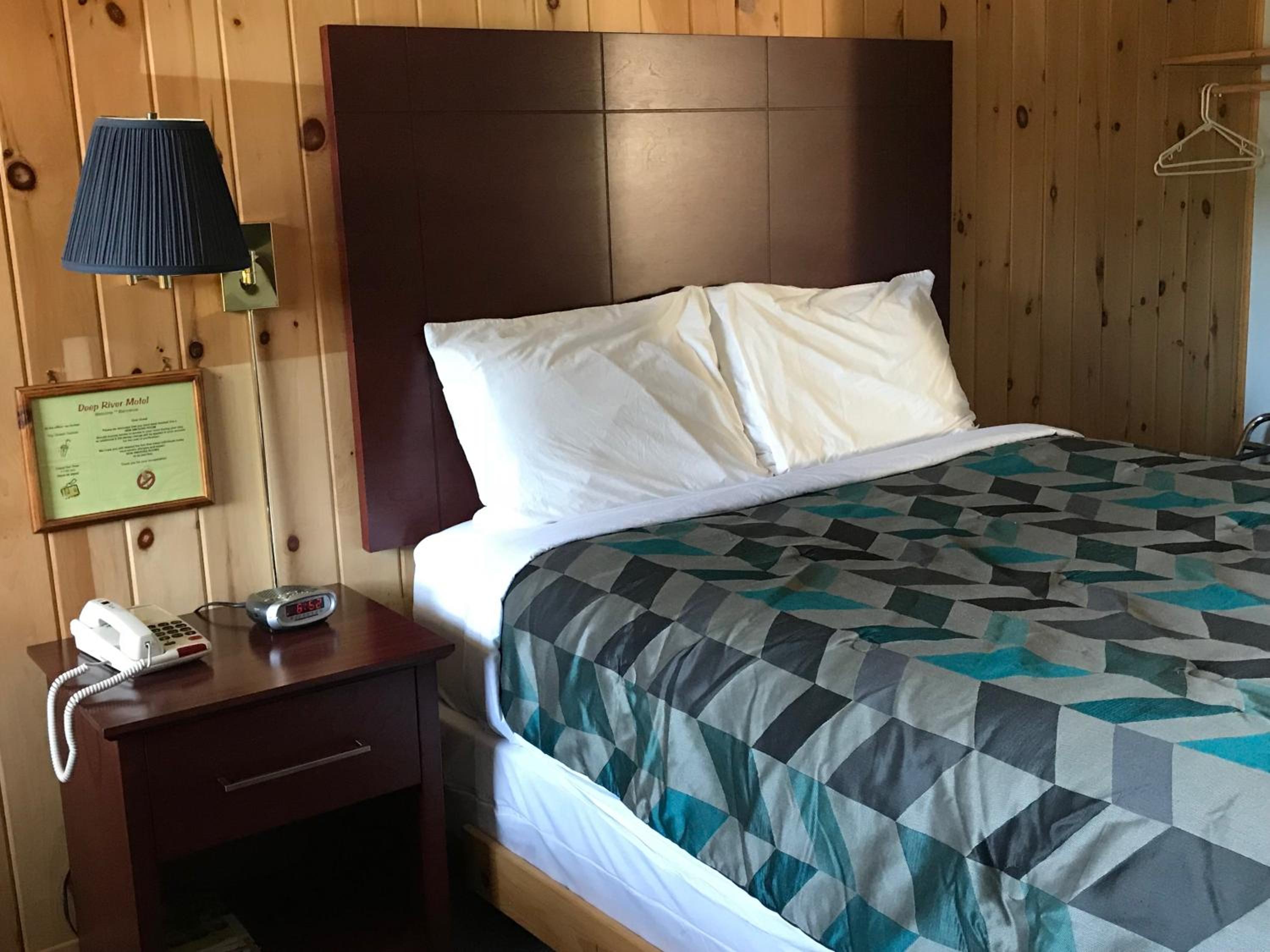 Deep River Motel
