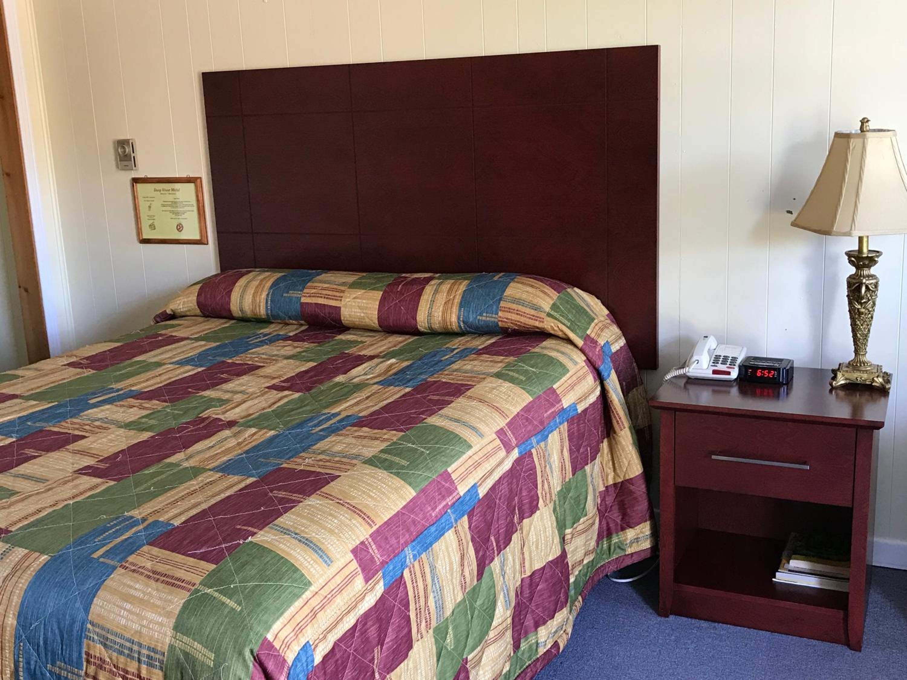 Deep River Motel