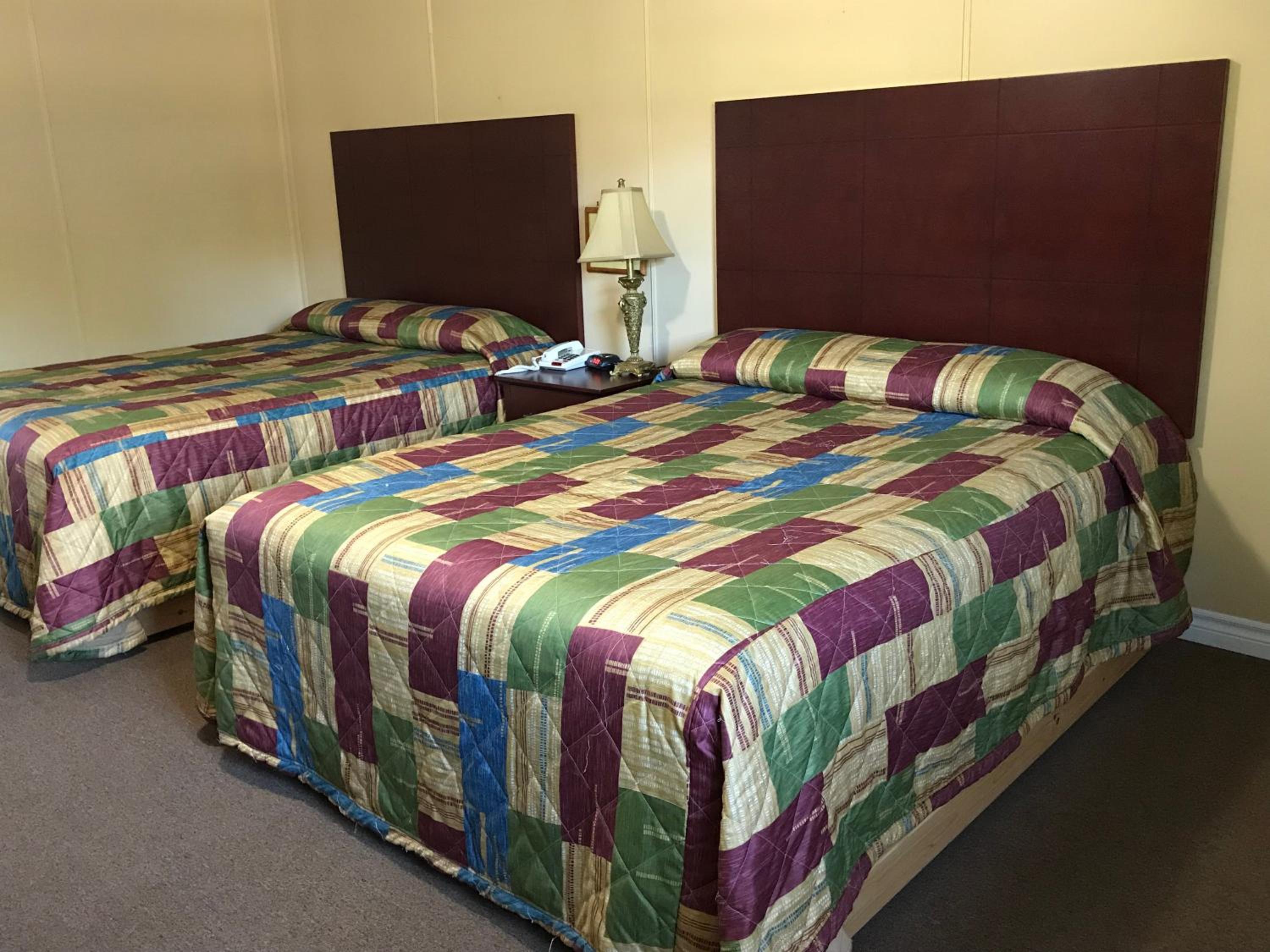 Deep River Motel
