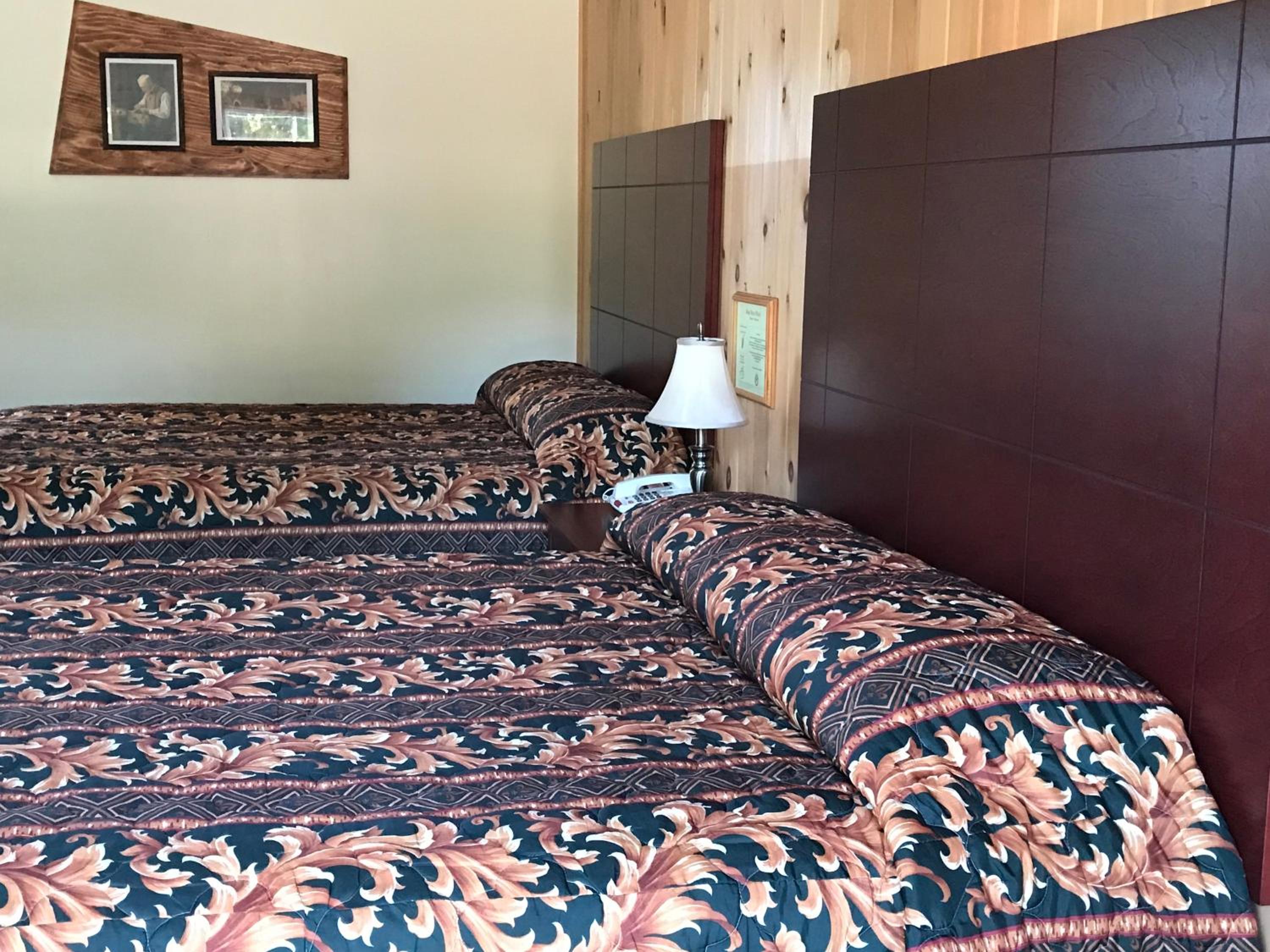 Deep River Motel