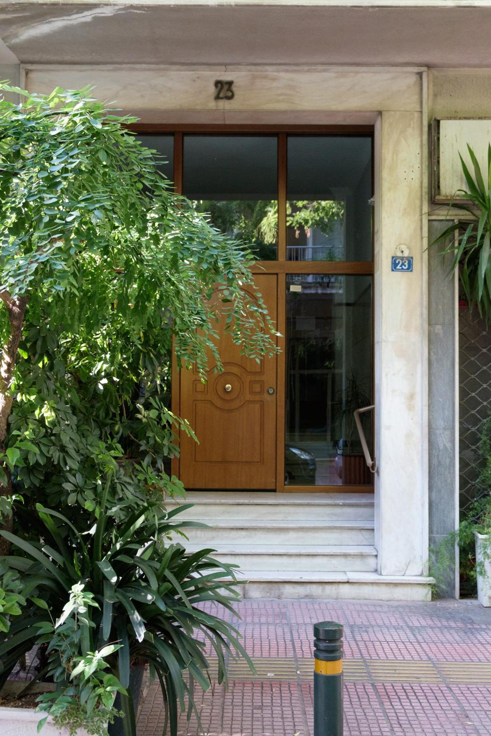 Elegant 2BD Apartment in the heart of Athens photo 1