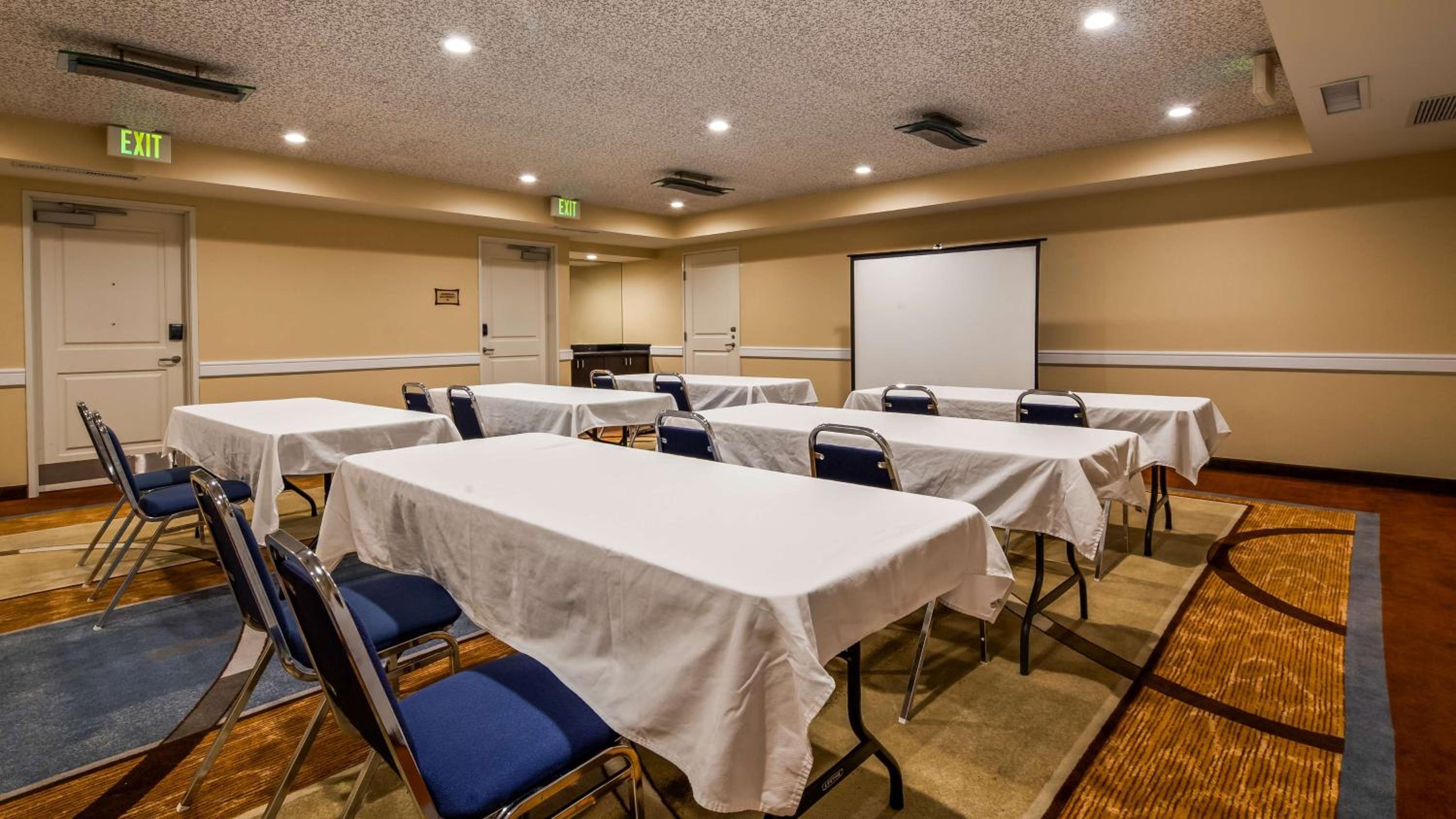 Best Western Plus Marina Gateway Hotel - Property Image 27