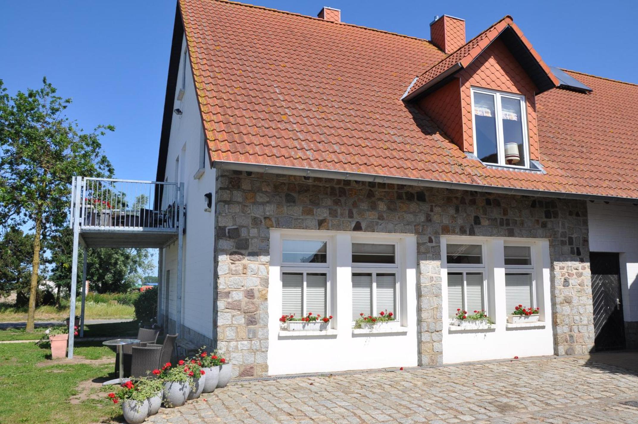 FEWO Reitanlage bei Altefähr
