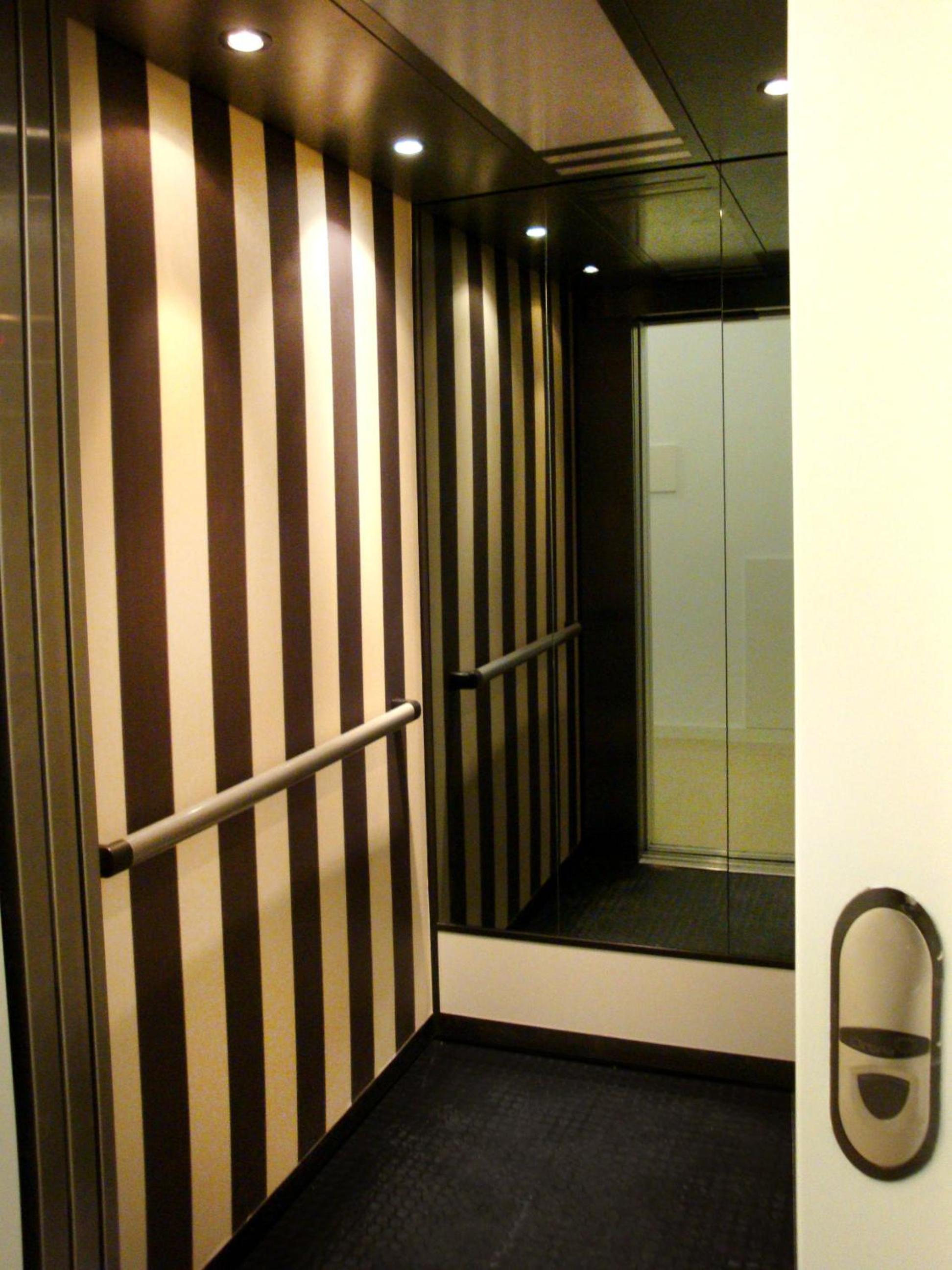 My Place - Lisbon Lounge Suites view 3