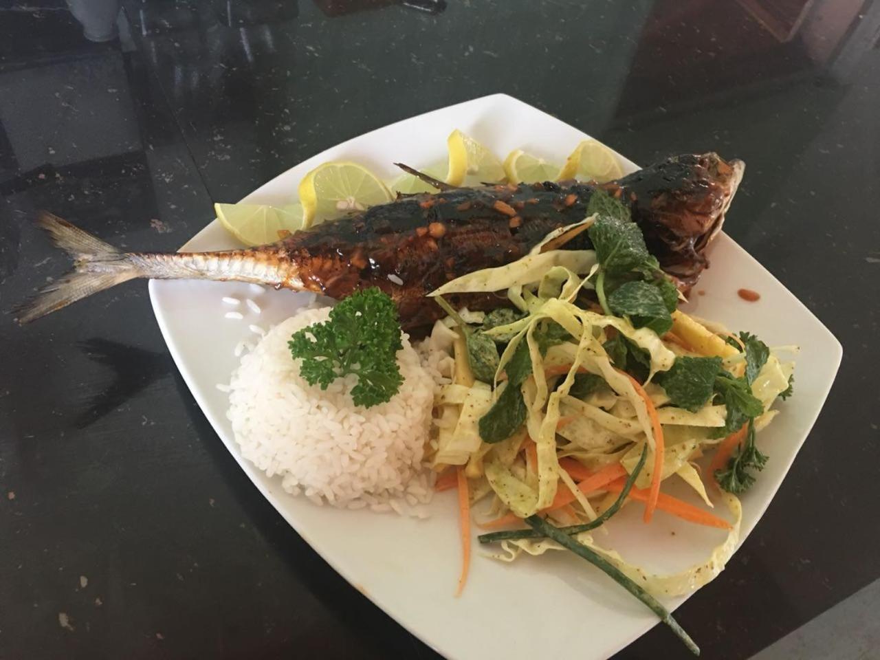 Shan Guest and Restaurant Nilaveli