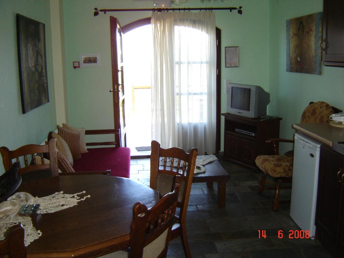 Smaragdi Luxury Apartments