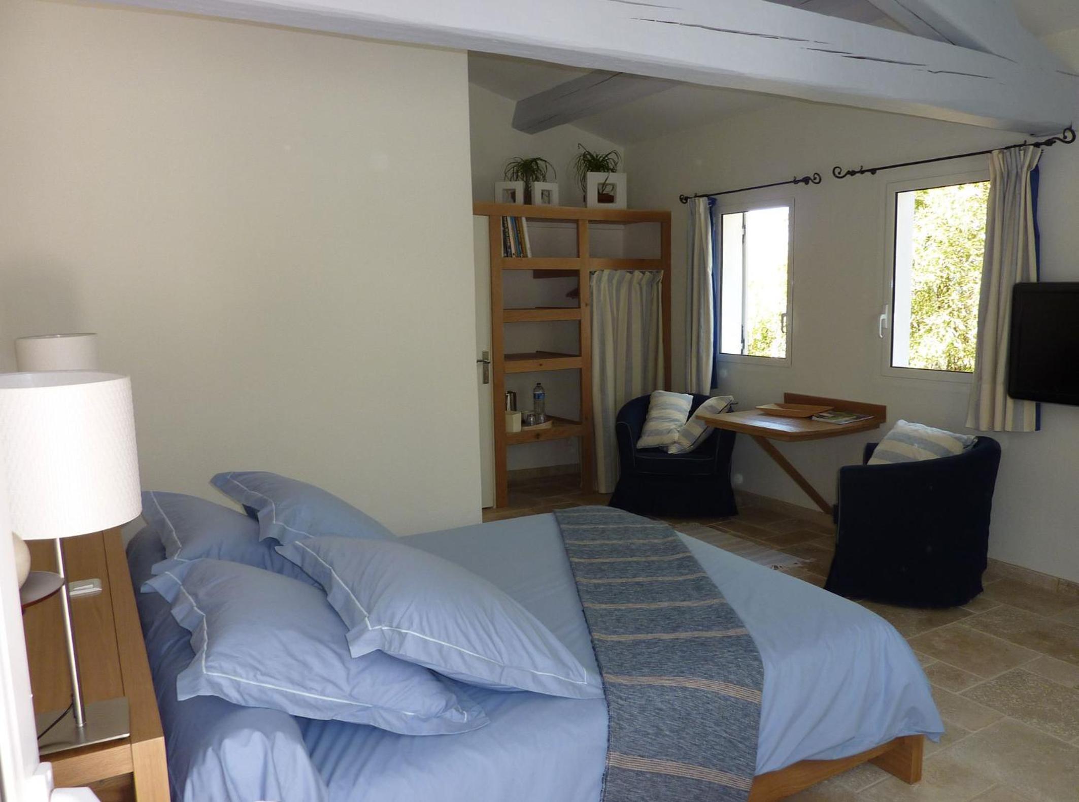 Photo 12
