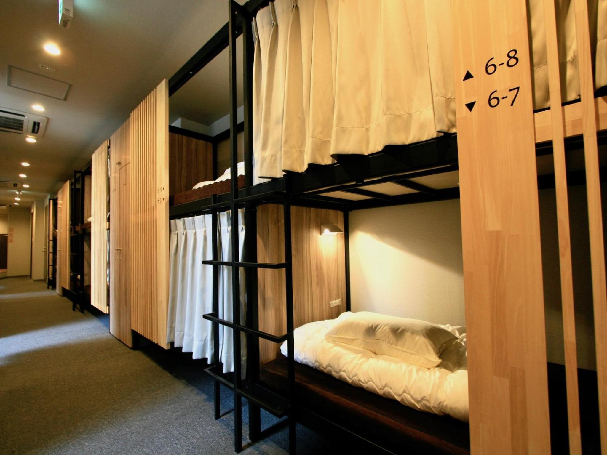 Namba Guesthouse HIVE
