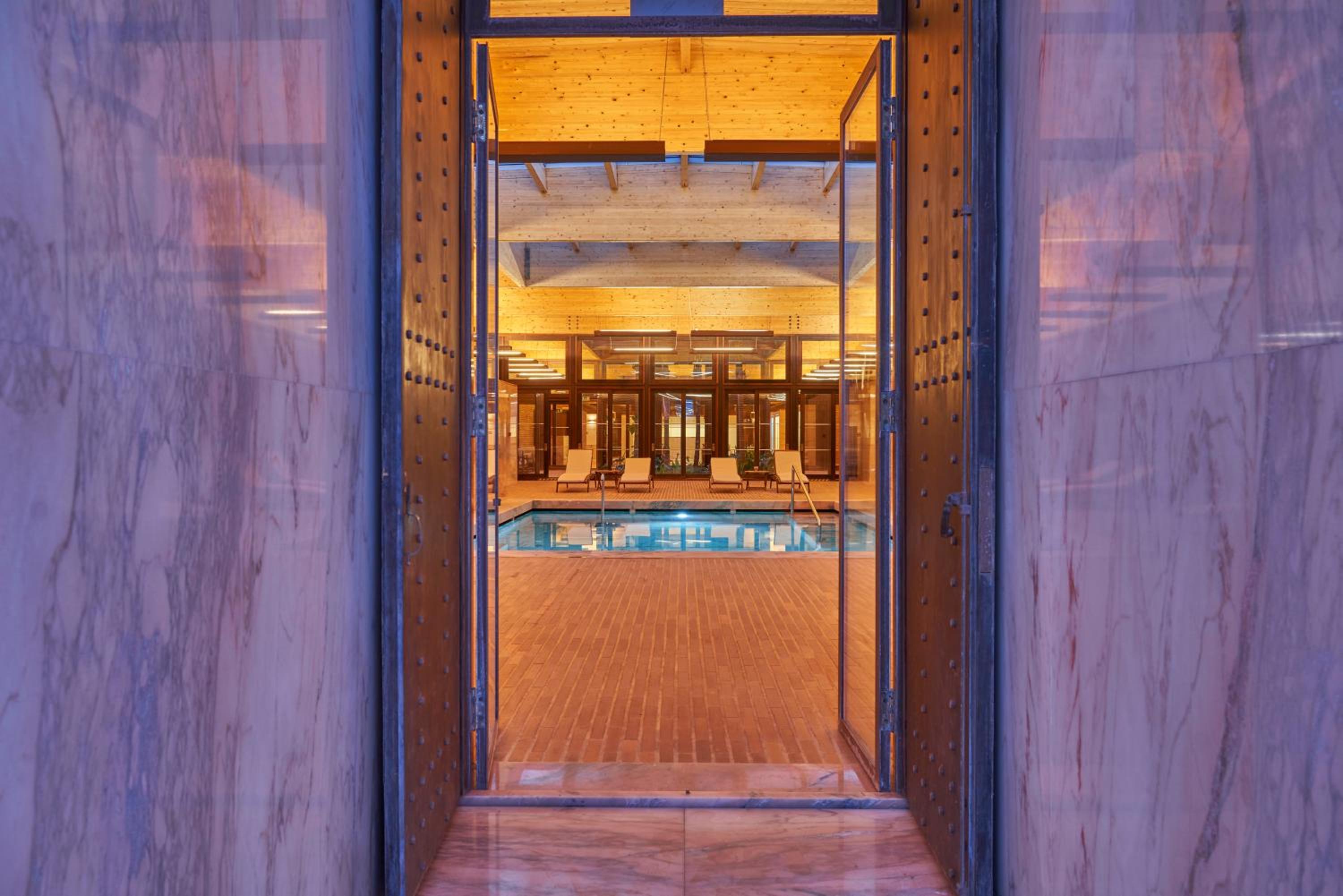 Porto Santo Vacations - Hotel Porto Santo  Spa - Property Image 3