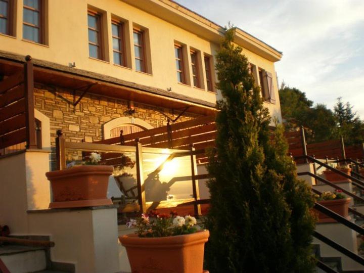Smaragdi Luxury Apartments