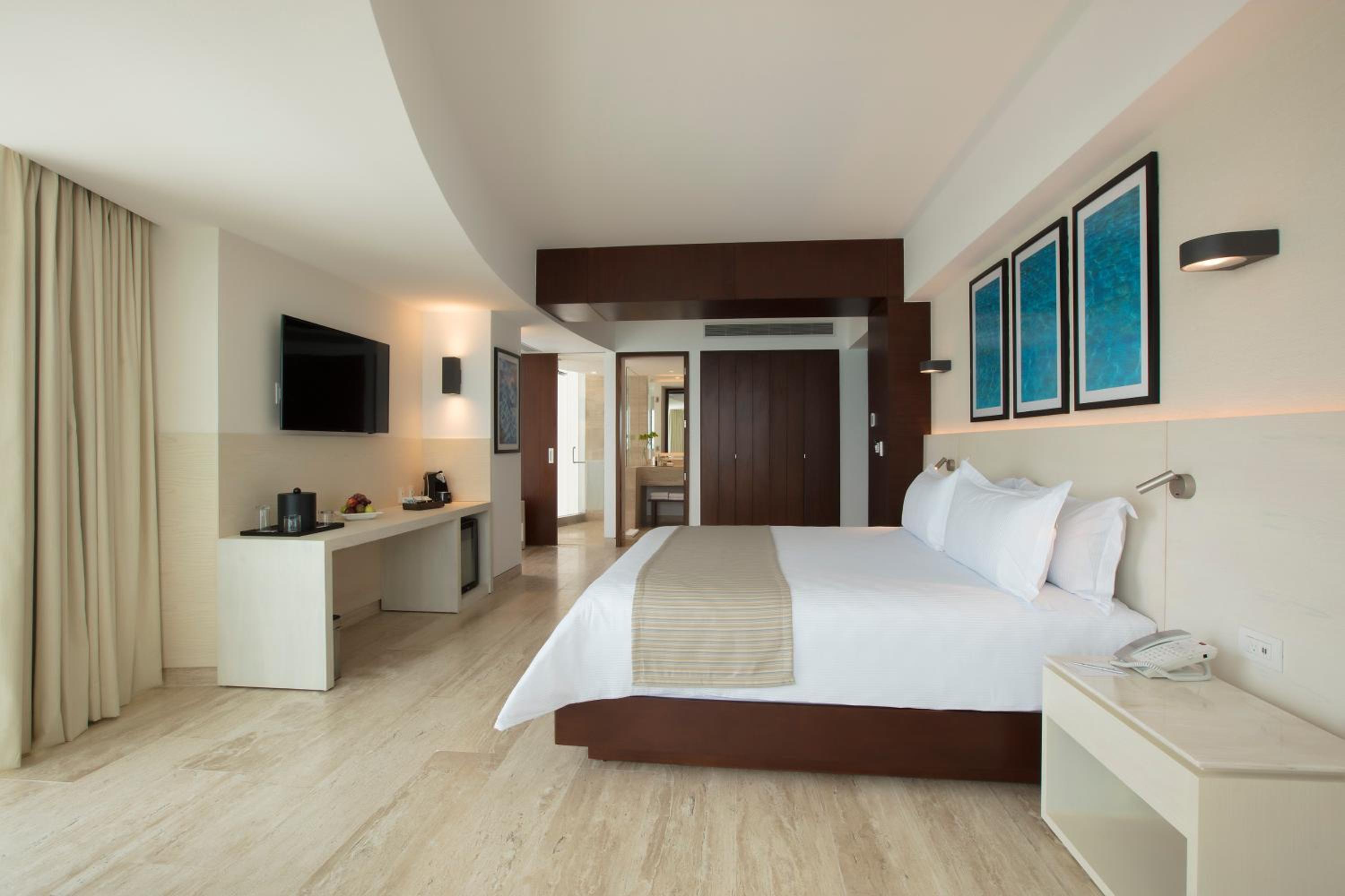 Krystal Grand Cancun All Inclusive