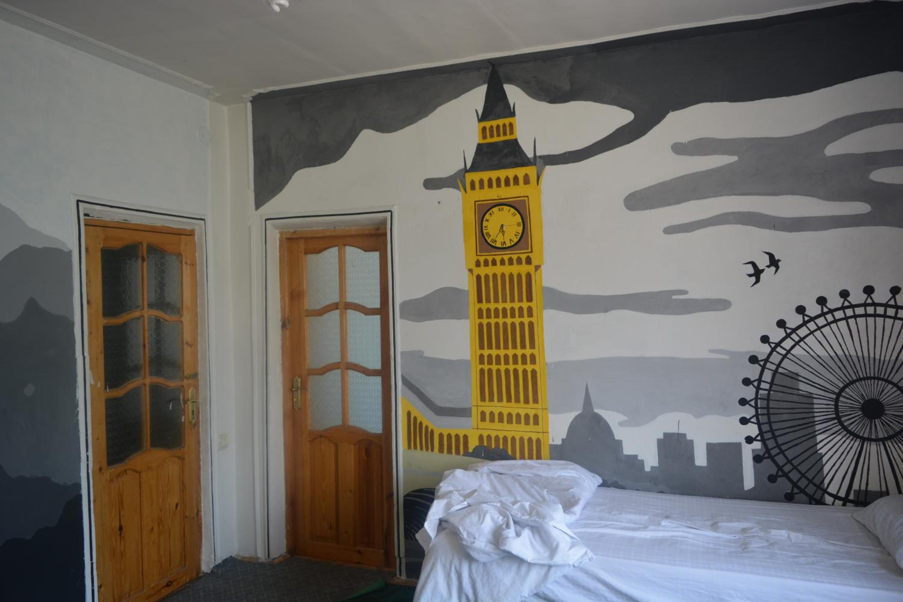 Canal Hostel