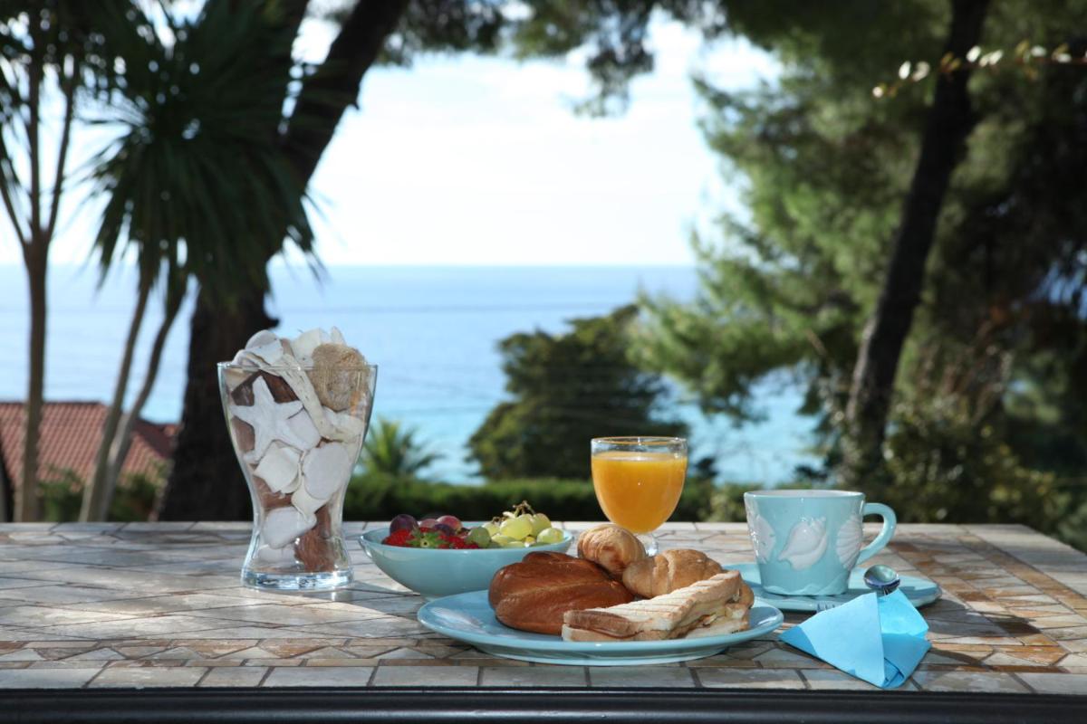 VV Luxury Experience view 3
