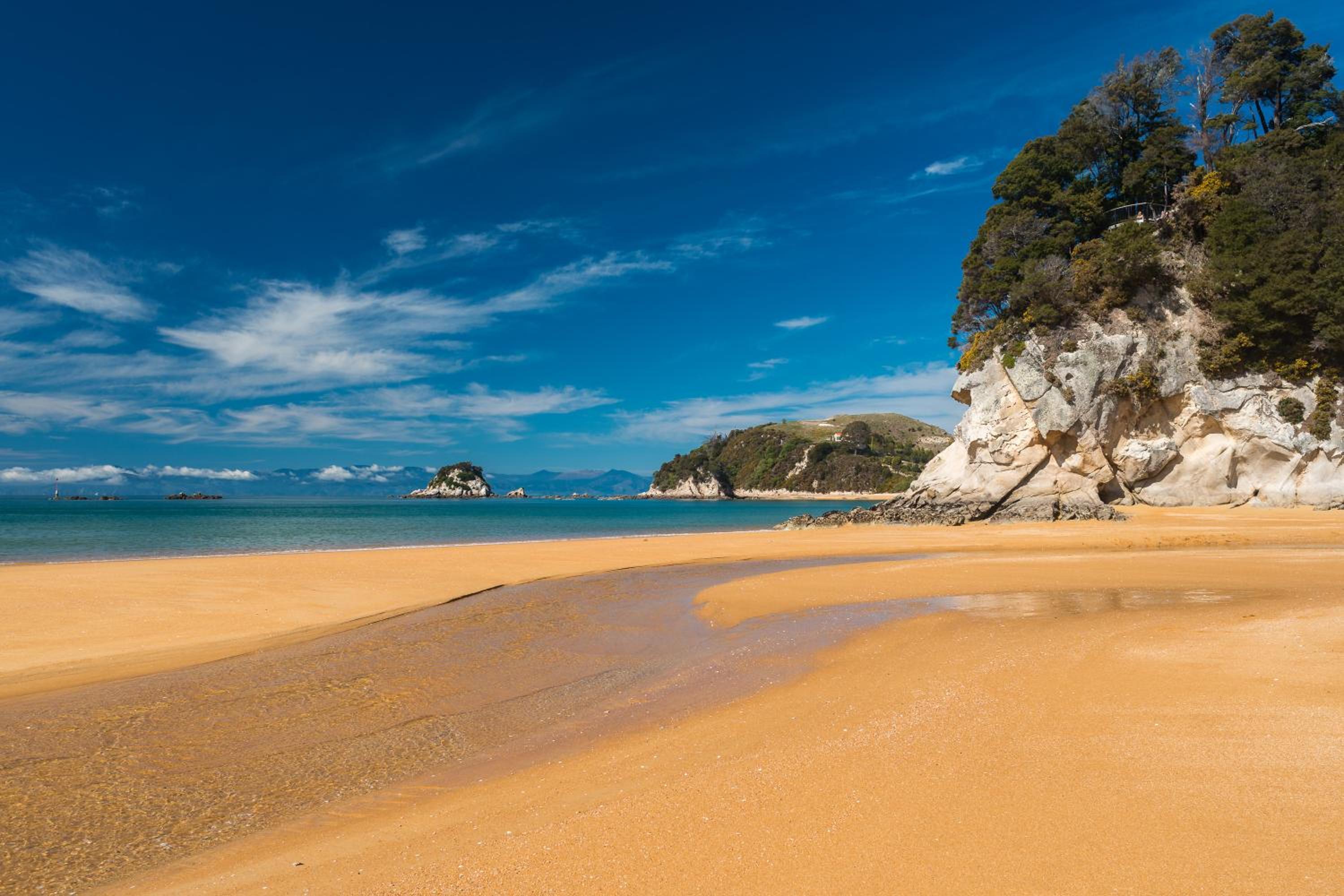 Kaiteriteri Recreation Reserve Cabins