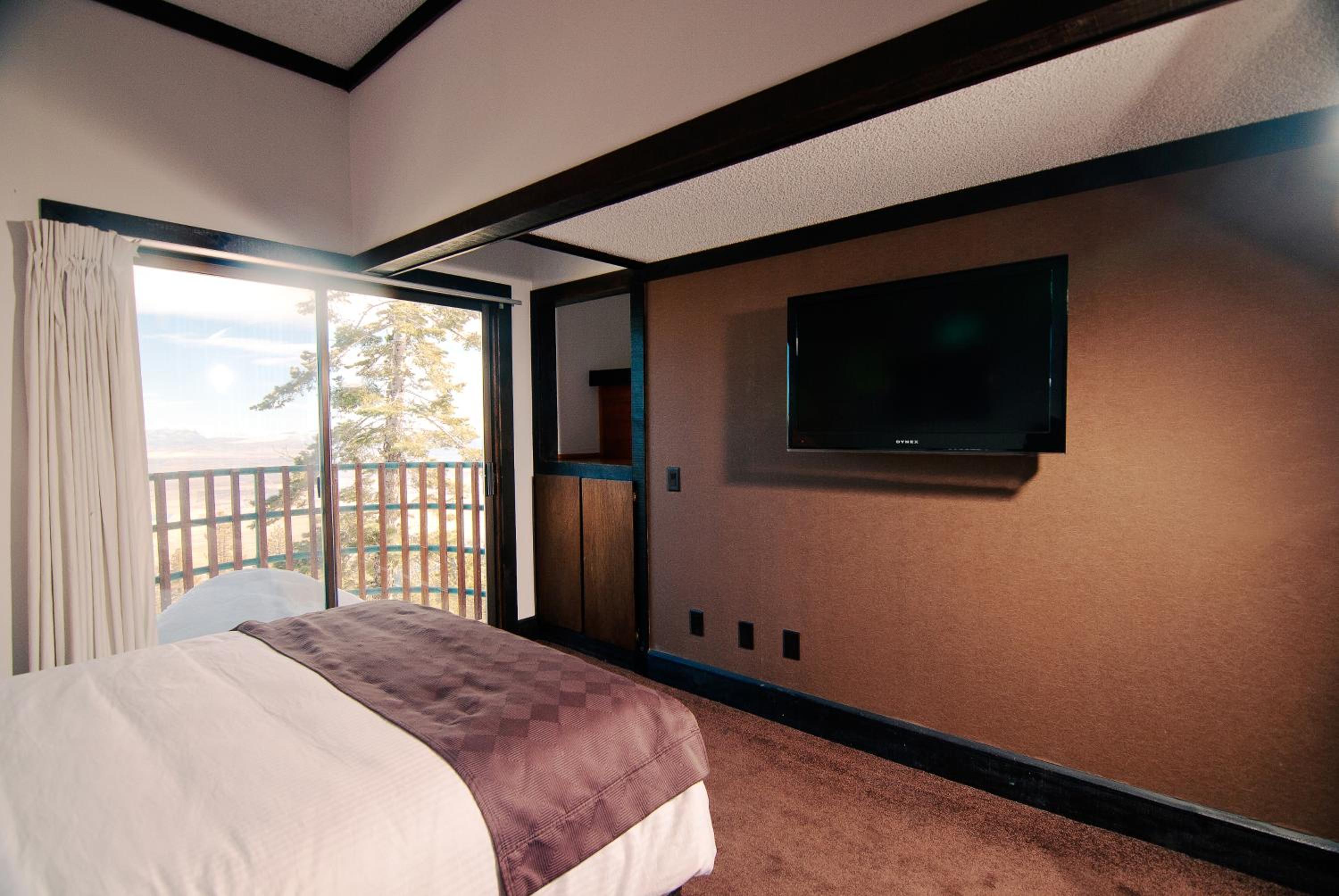 Stateline Vacations - The Ridge Sierra - Property Image 7