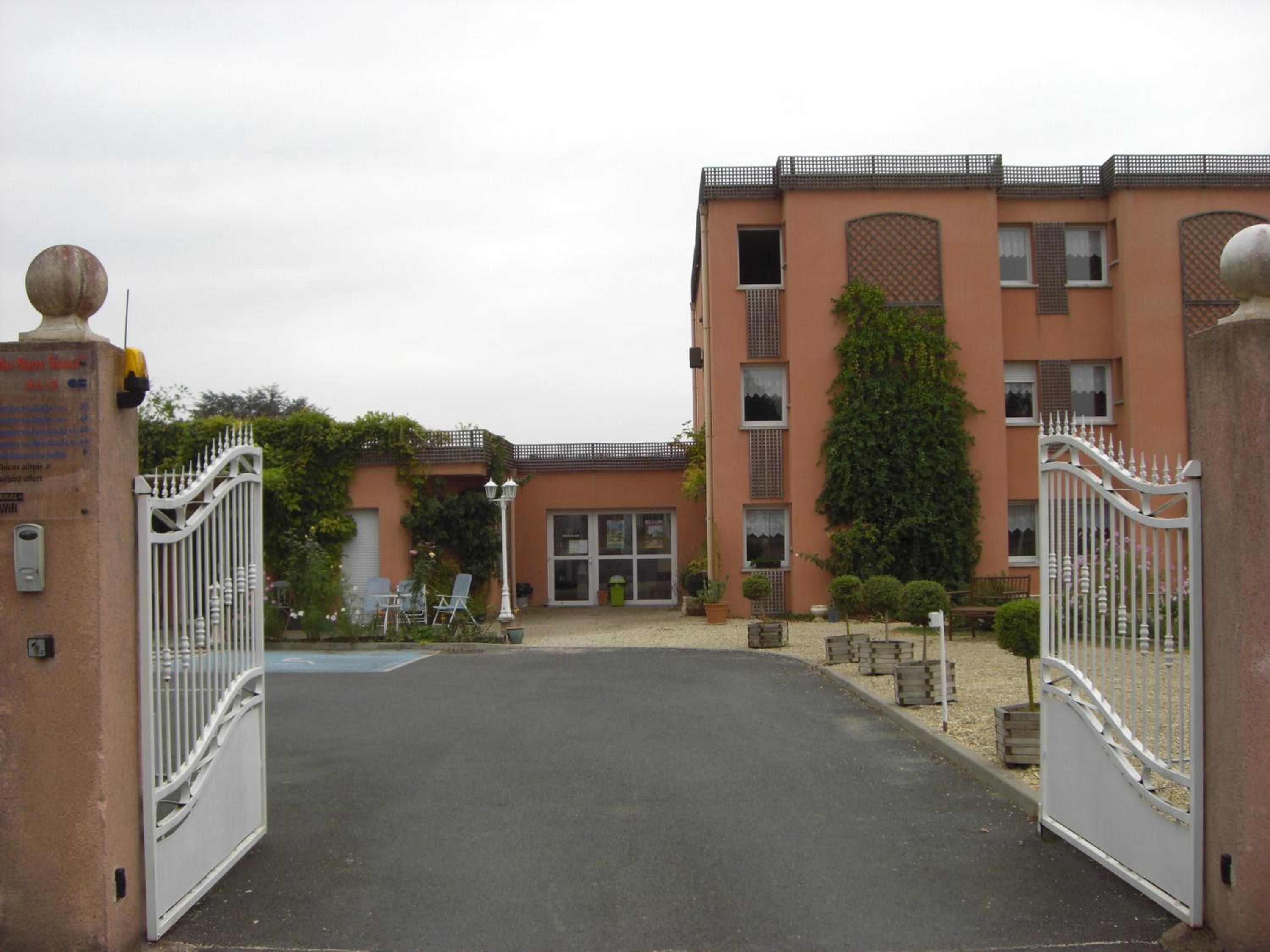 Hotel Au Sans Souci - Property Image 3