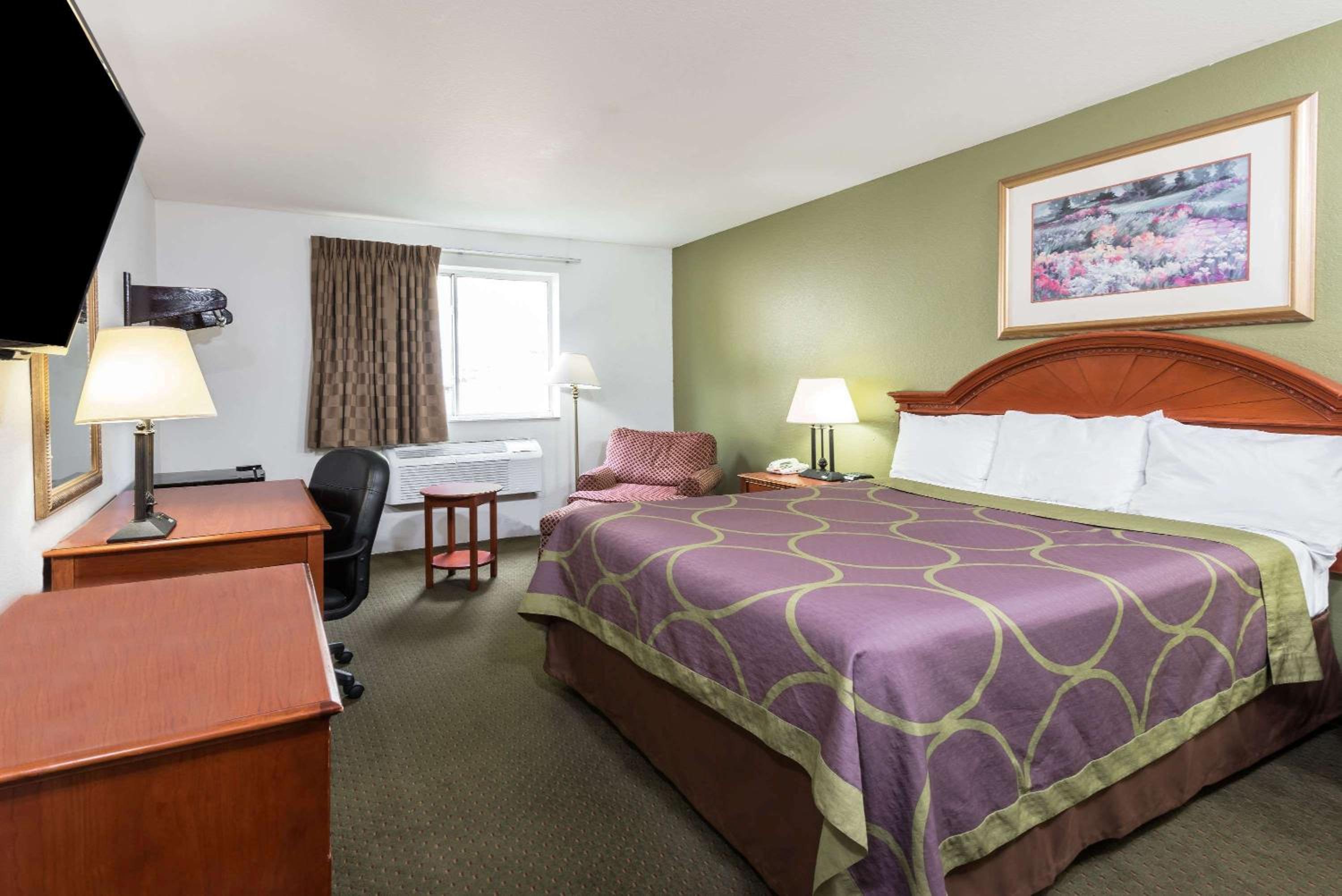 Super 8 by Wyndham Pittsburgh/Monroeville - Property Image 29