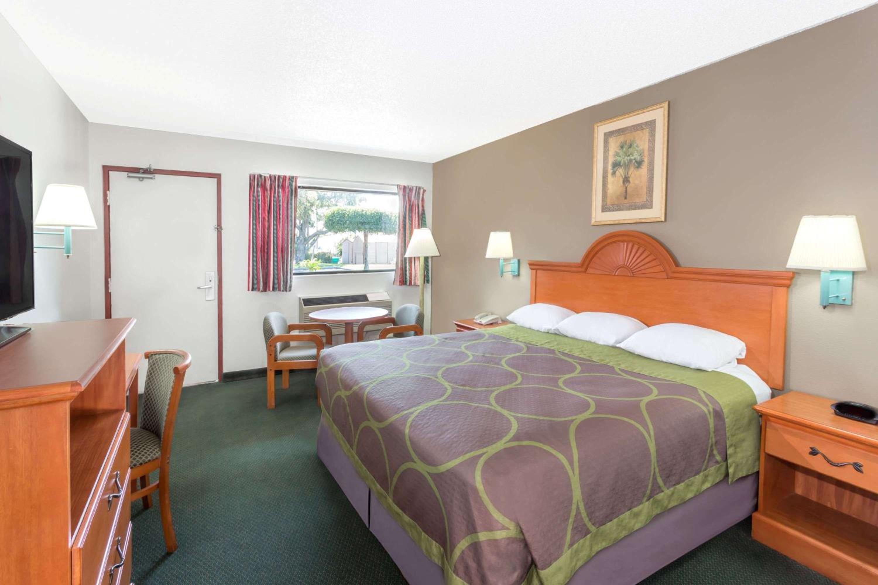 Vero Beach Vacations - Redfinn Inn - Property Image 29