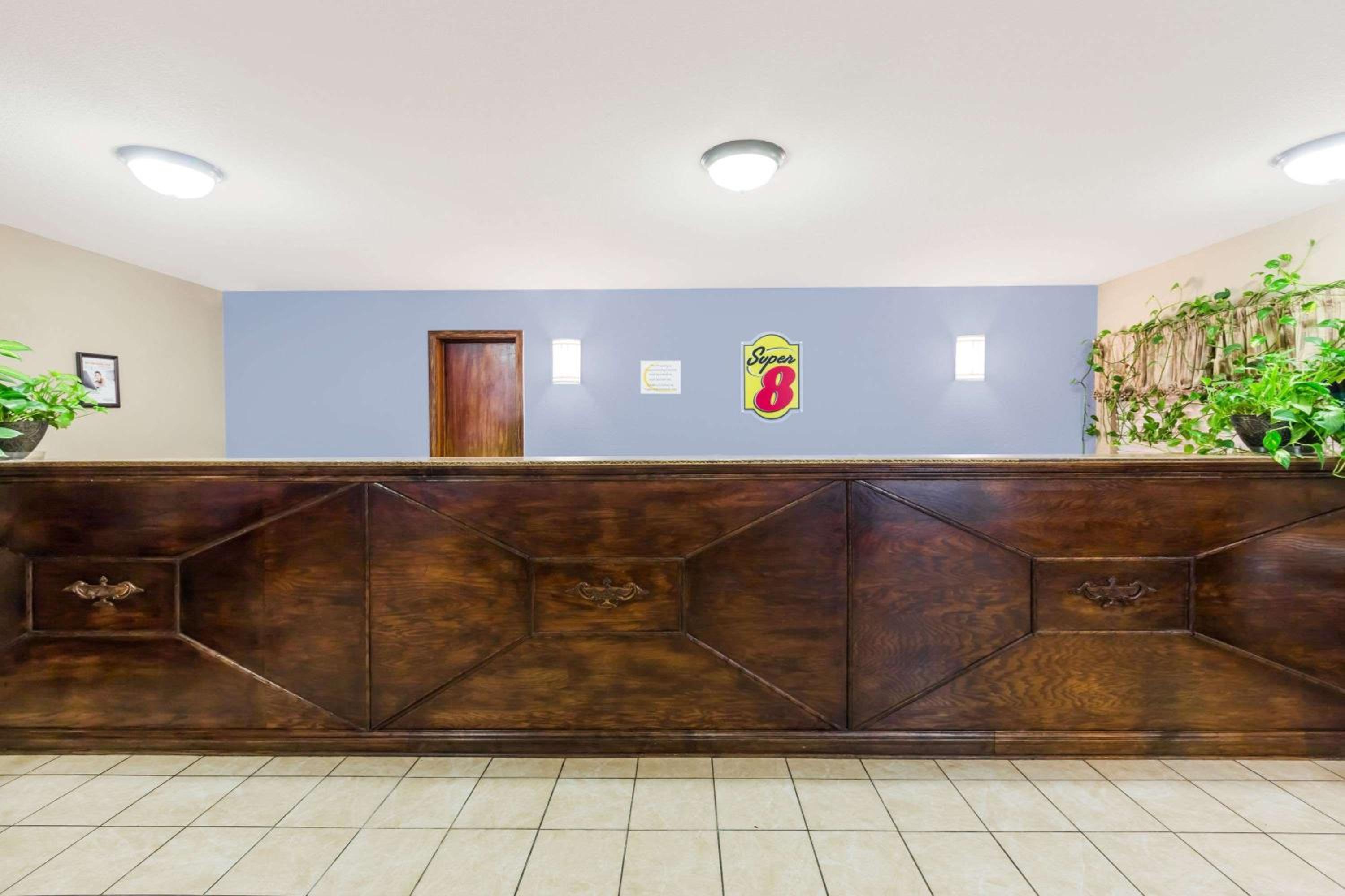Jonesboro Vacations - Super 8 by Wyndham Jonesboro - Property Image 5