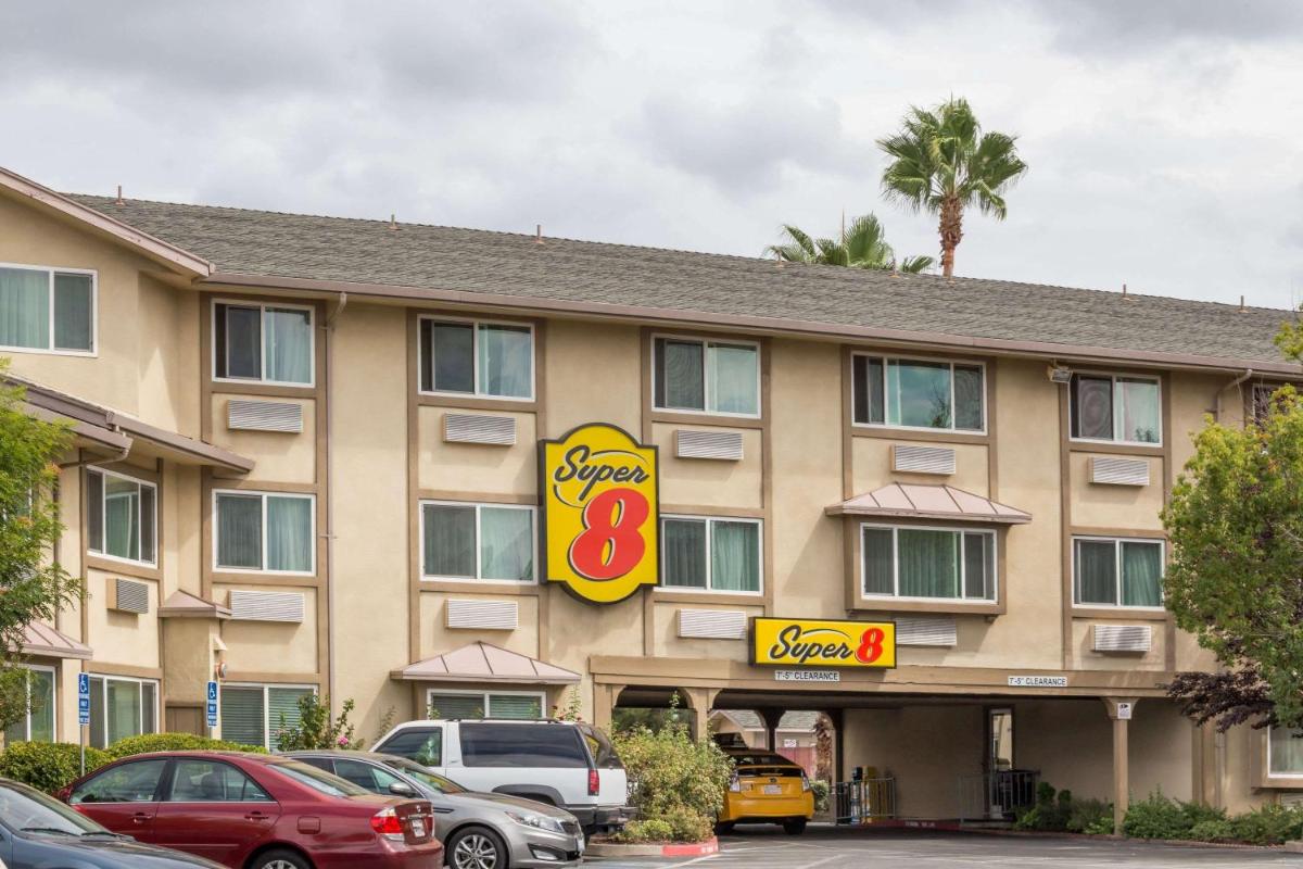 Super 8 by Wyndham Sacramento