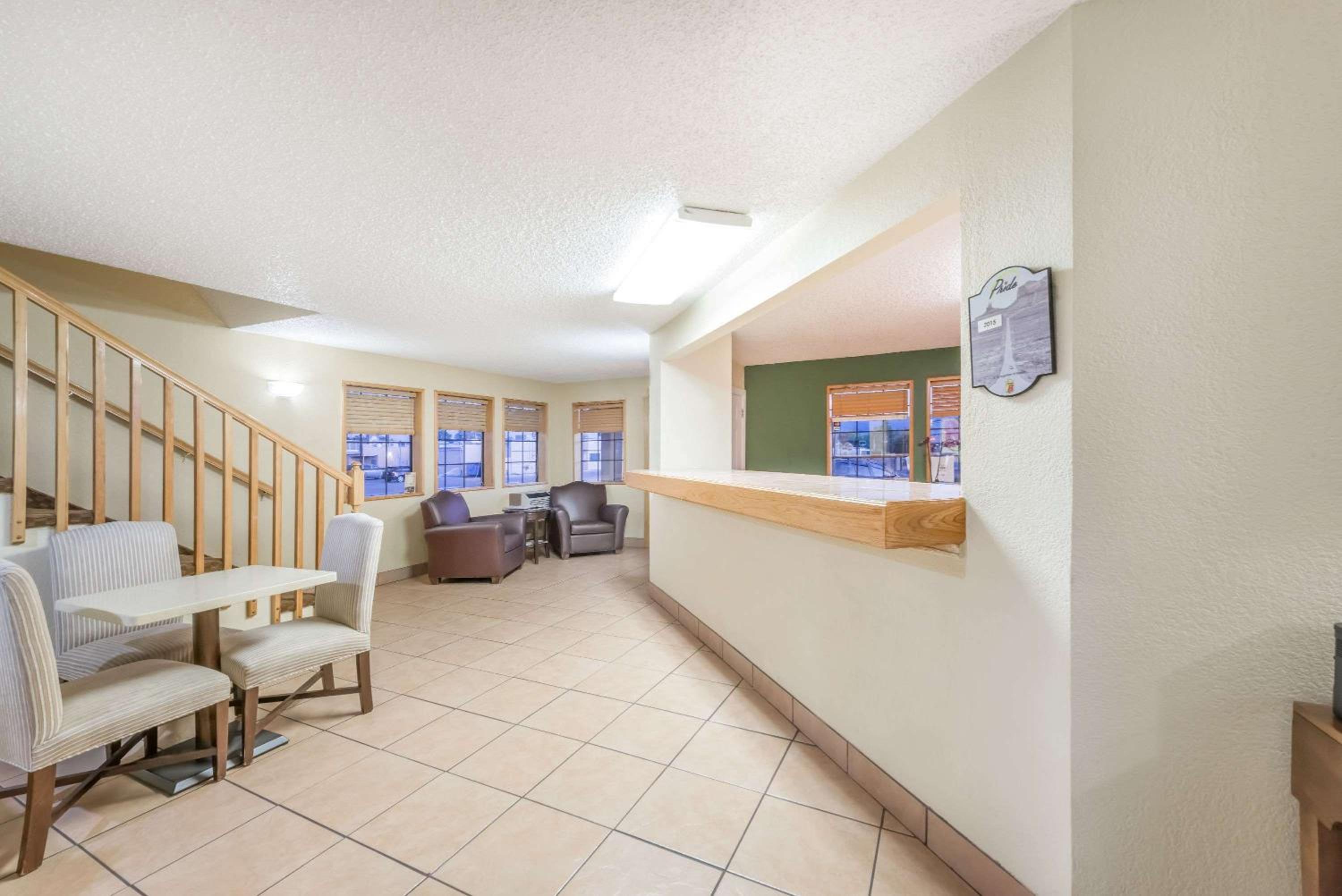 Super 8 by Wyndham Canon City view 2