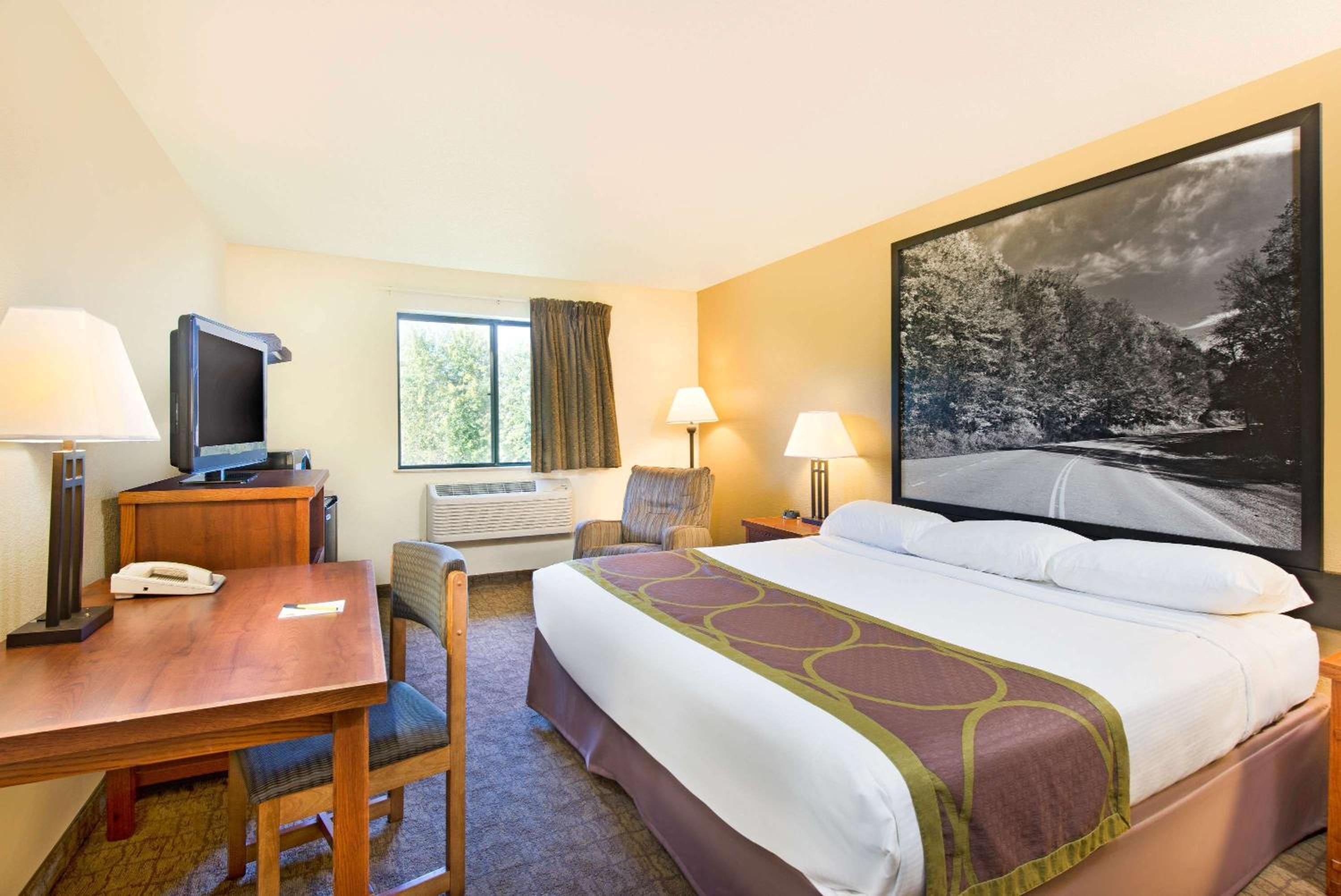 Super 8 by Wyndham Ripley, Foto 19