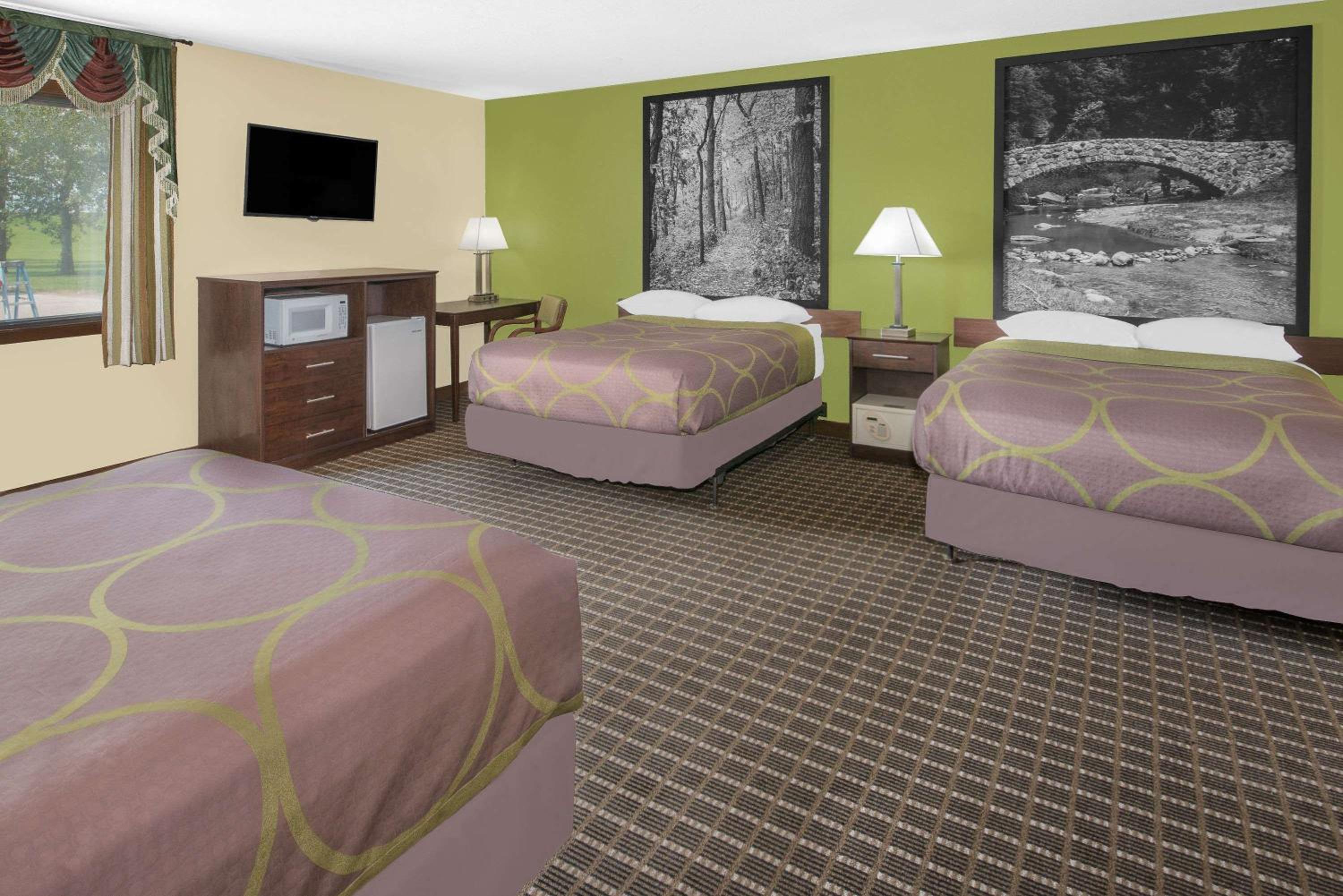 Super 8 by Wyndham Webster City IA, 사진 17