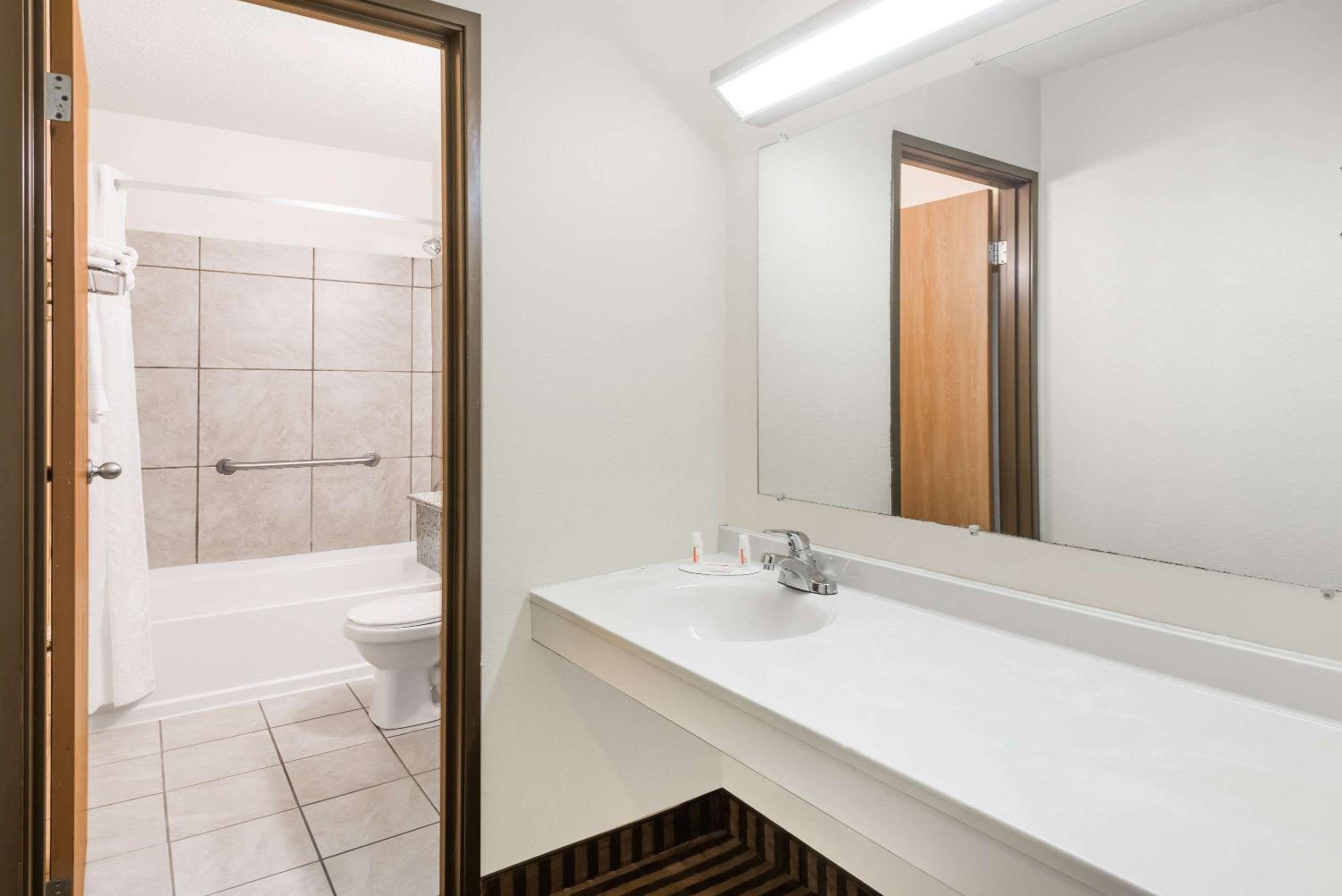 Super 8 by Wyndham La Vale/Cumberland Area, Fotografia 38
