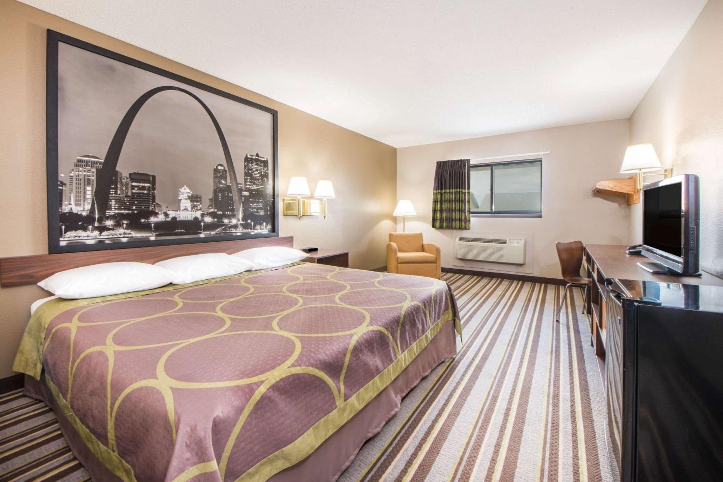 Super 8 by Wyndham Nevada view 3