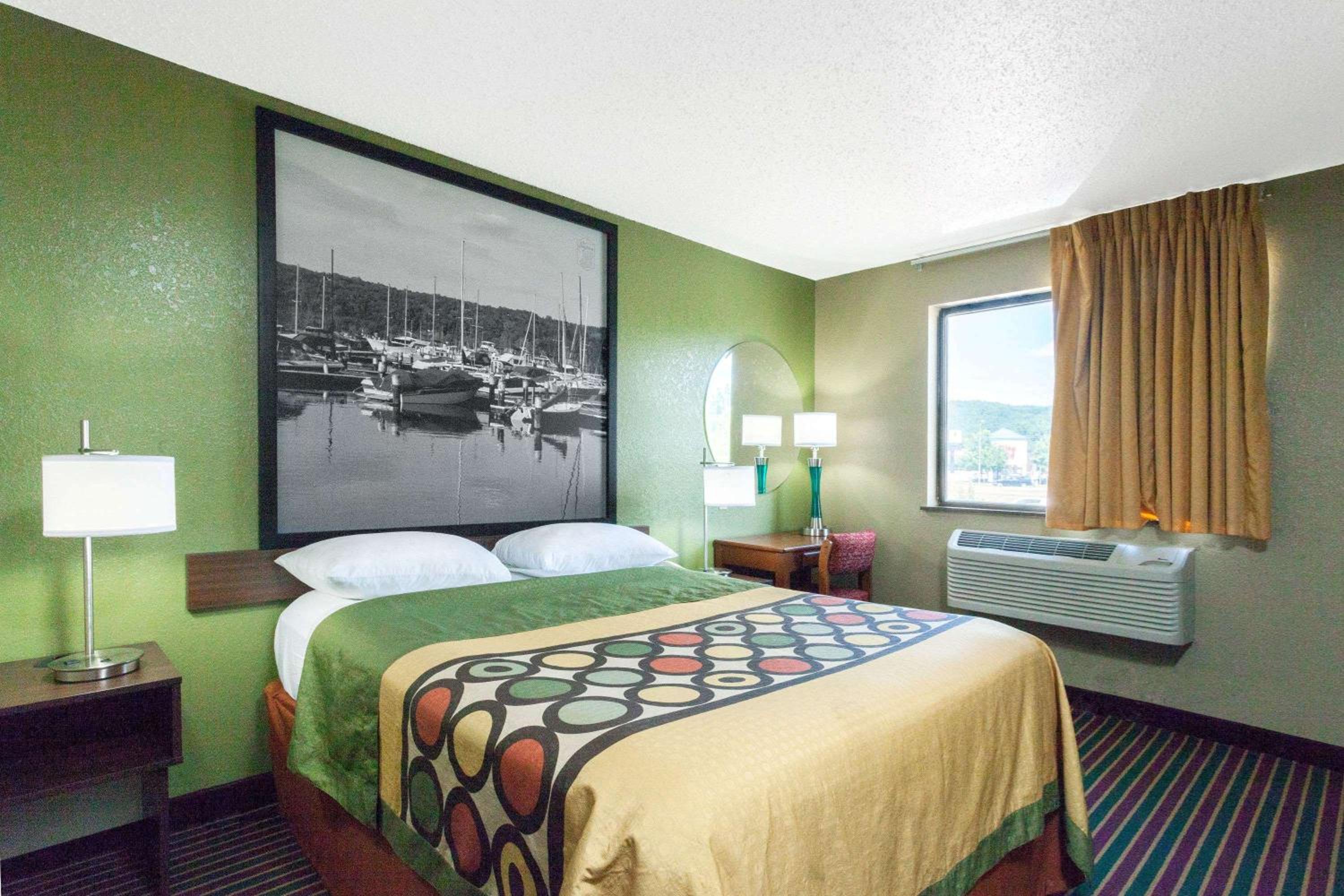 Super 8 by Wyndham Bath Hammondsport Area view 4