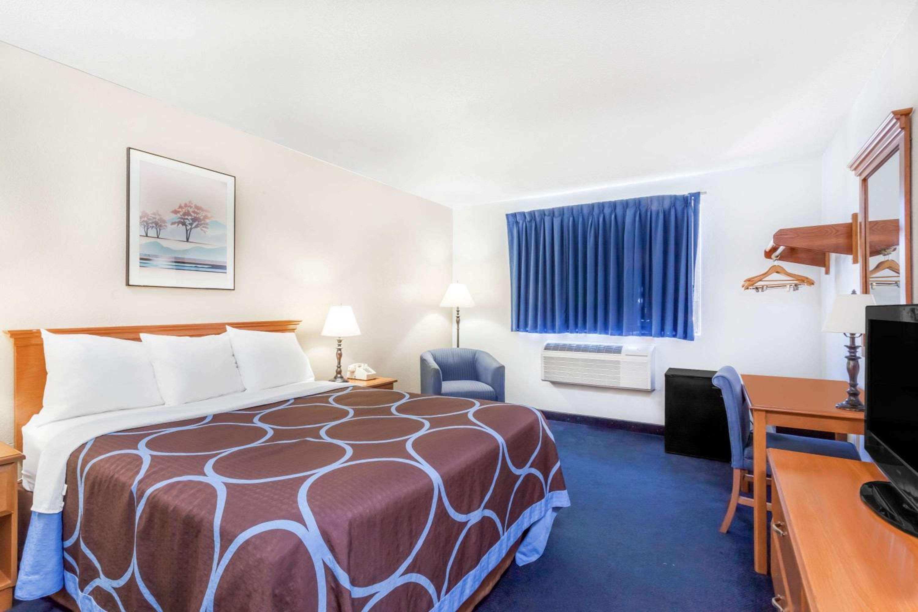 Super 8 by Wyndham Montgomery Maybrook, Billede 39