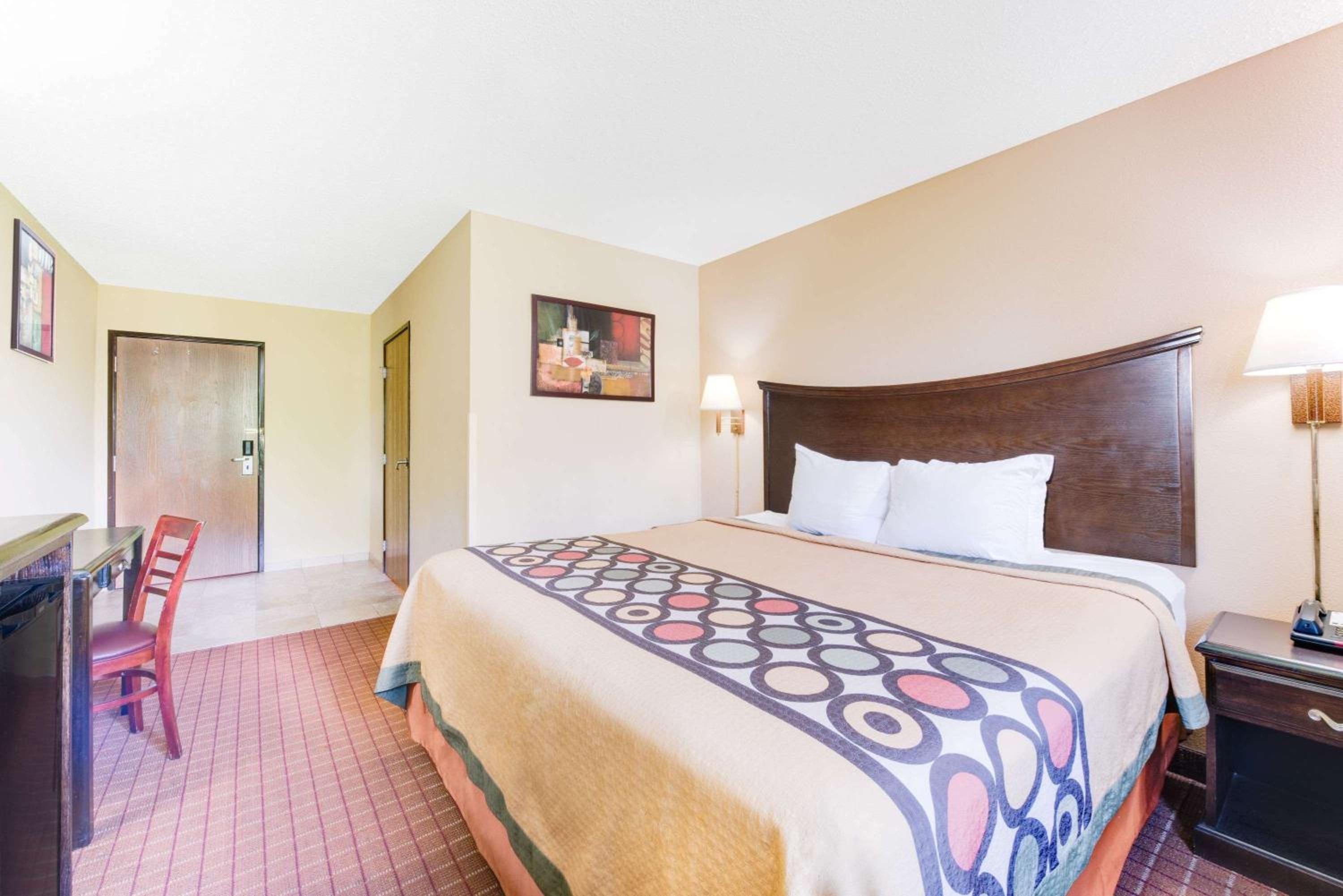 Super 8 by Wyndham Allentown Kutztown Area view 4