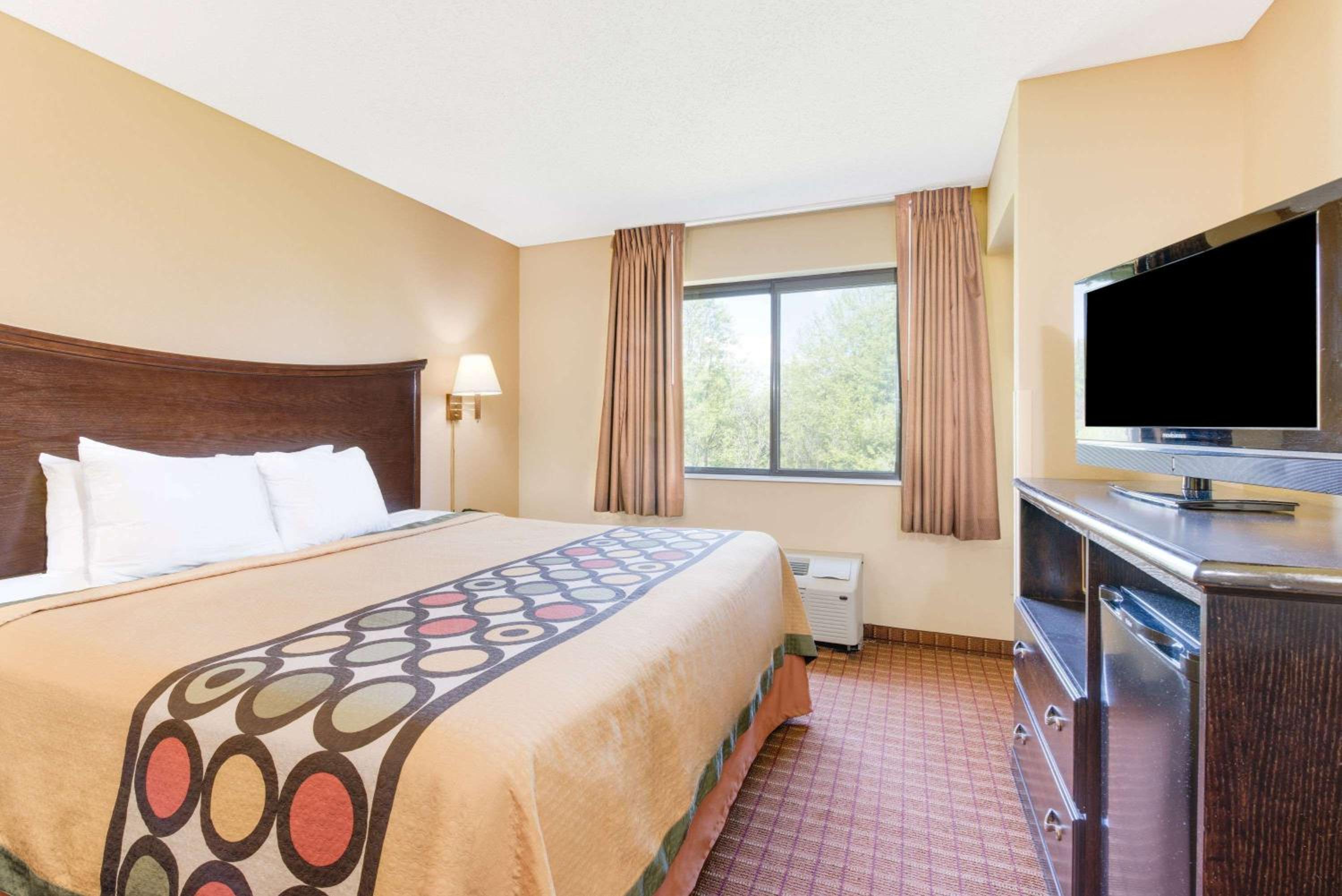 Super 8 by Wyndham Allentown Kutztown Area view 5