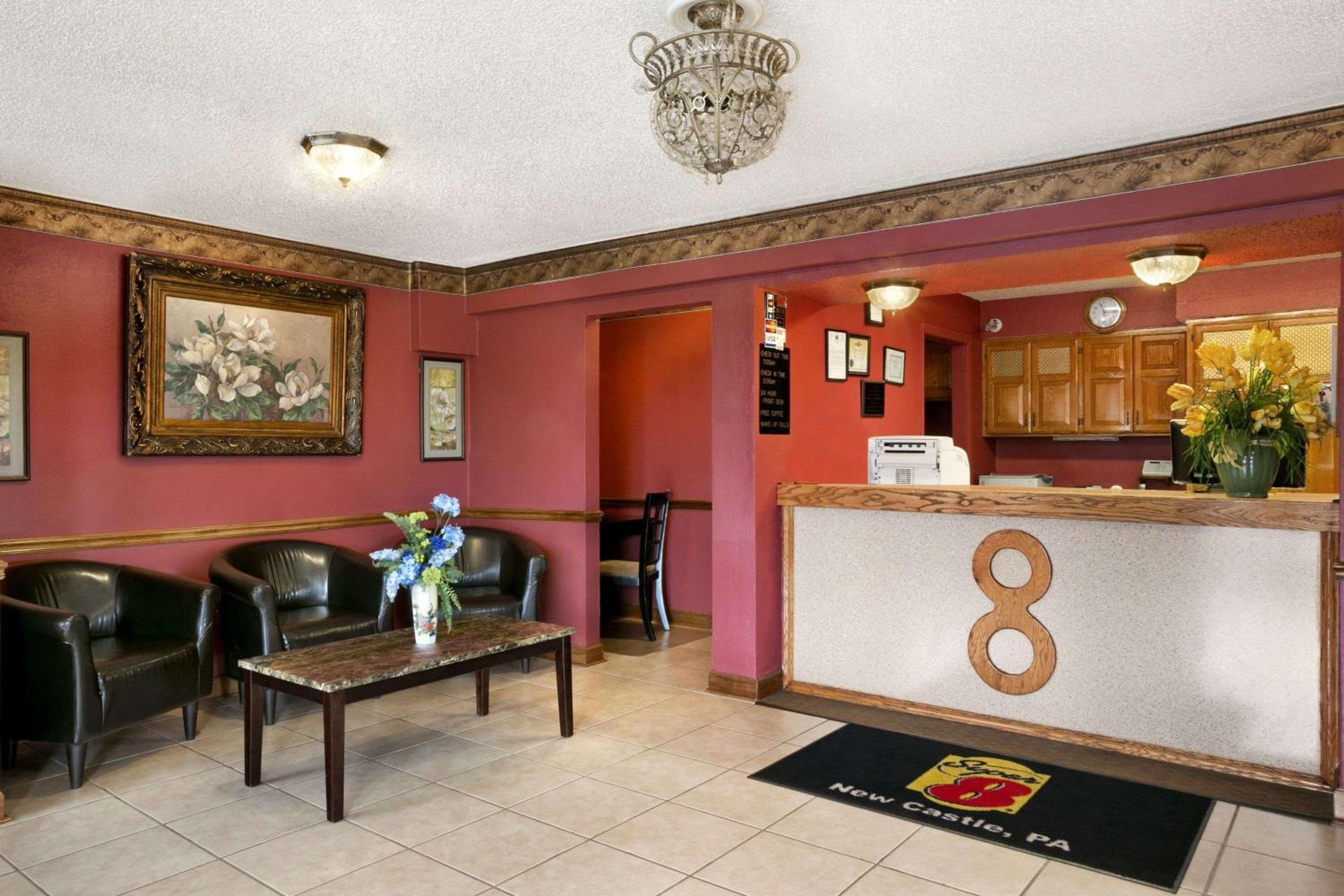 Super 8 by Wyndham New Castle view 2