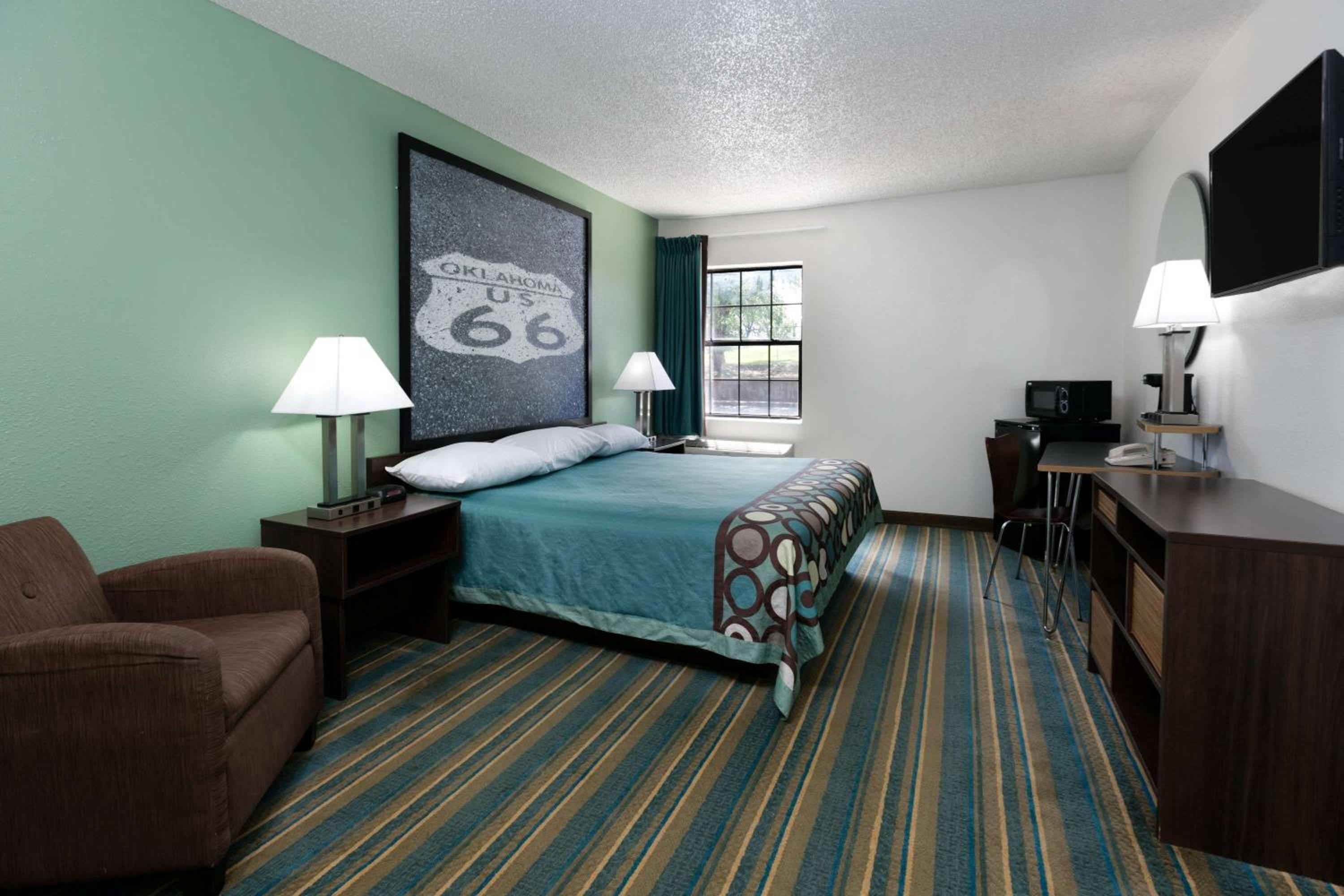 Super 8 by Wyndham Sapulpa/Tulsa Area view 4