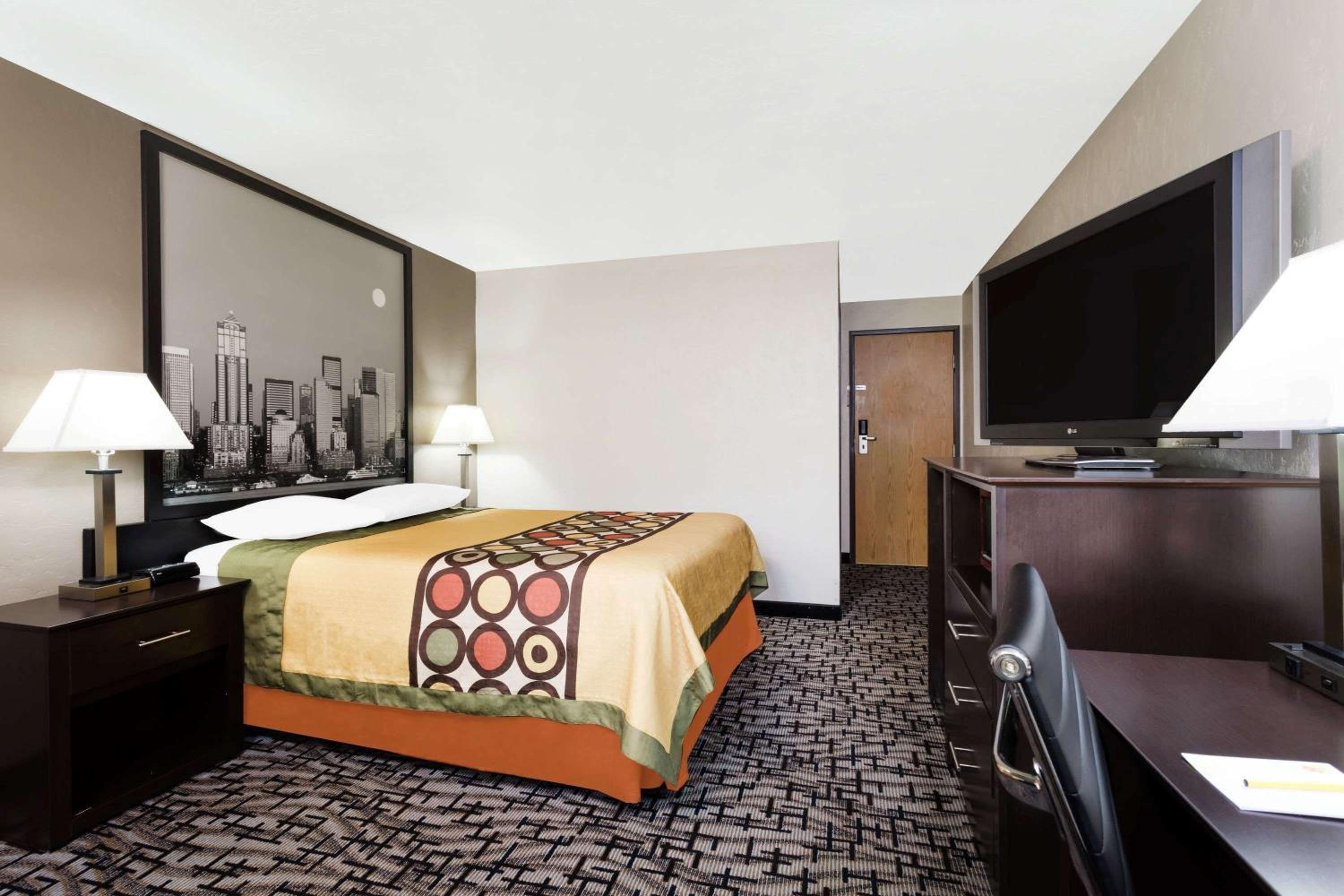 Super 8 by Wyndham Bremerton view 5