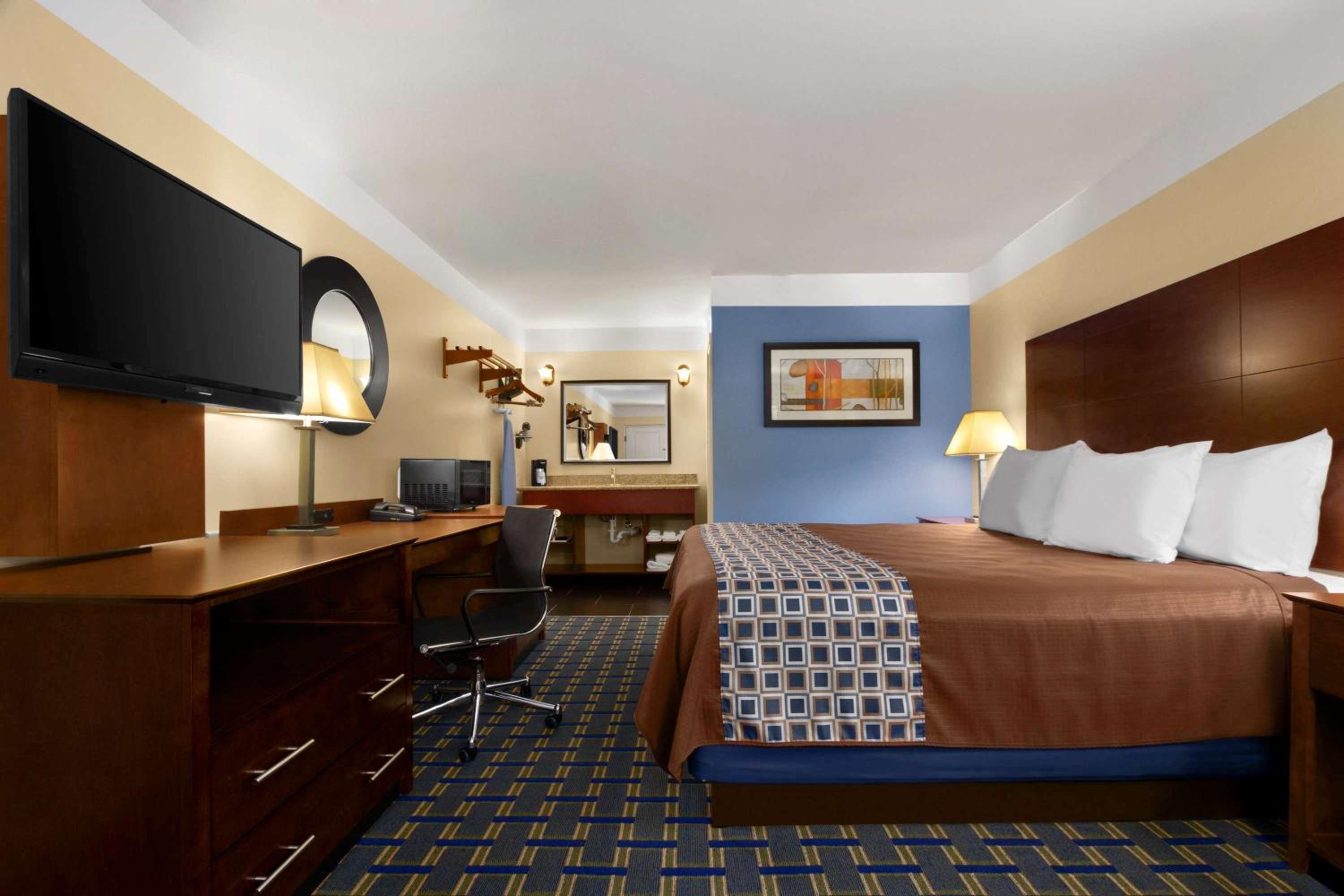 Days Inn by Wyndham Fultondale