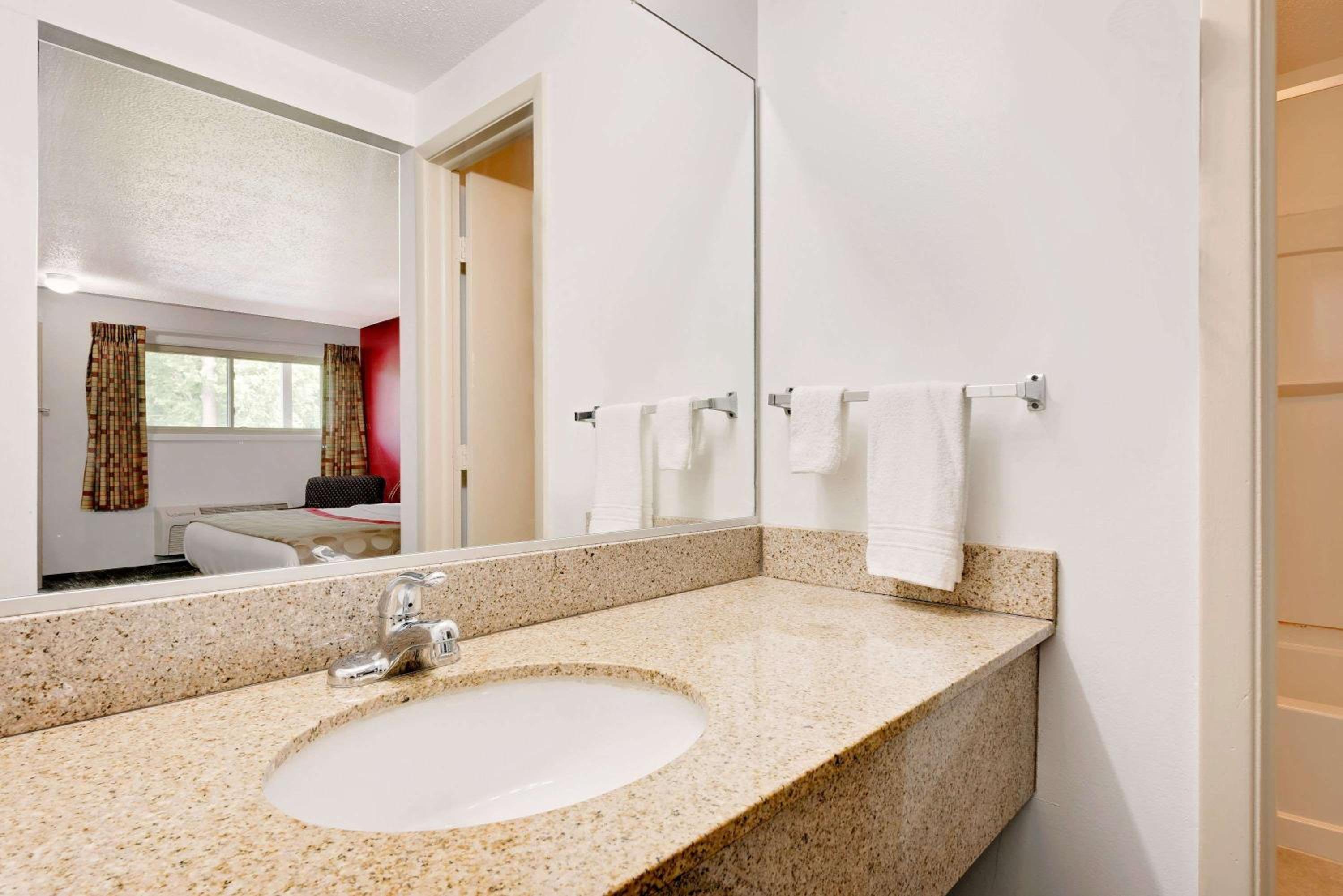 Ramada by Wyndham Cleveland Airport West view 3