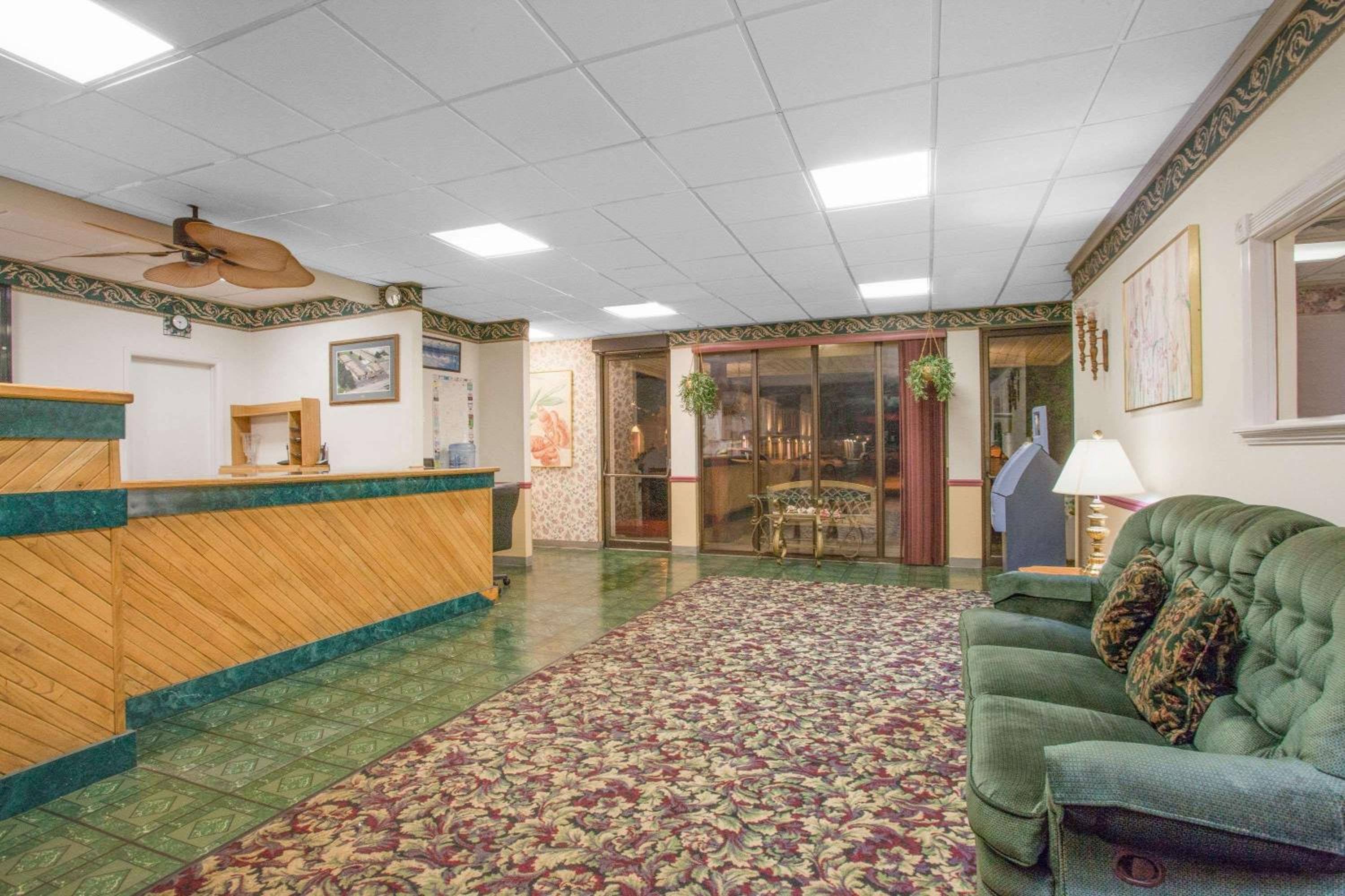 Super 8 by Wyndham Carlisle North view 5