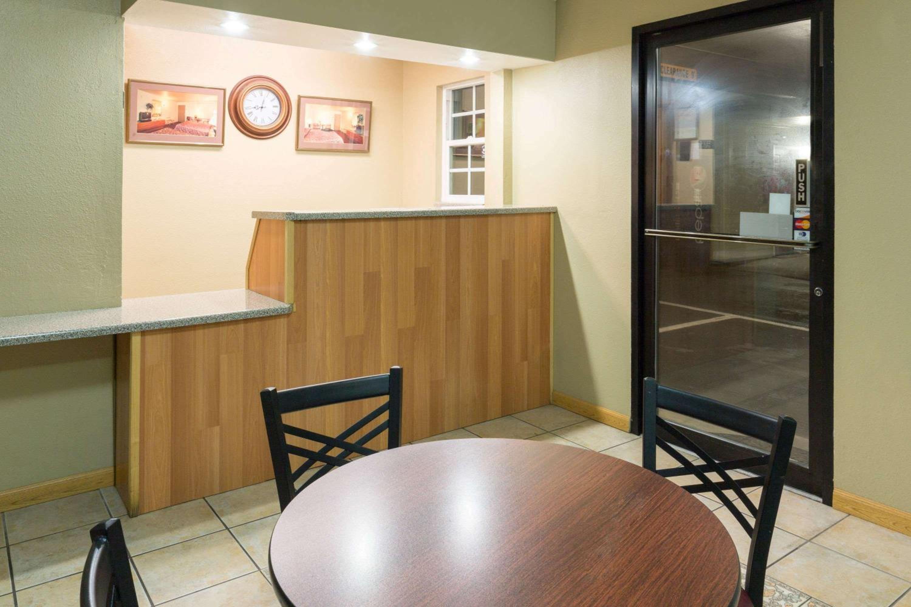 Super 8 by Wyndham Crescent City, Billede 17
