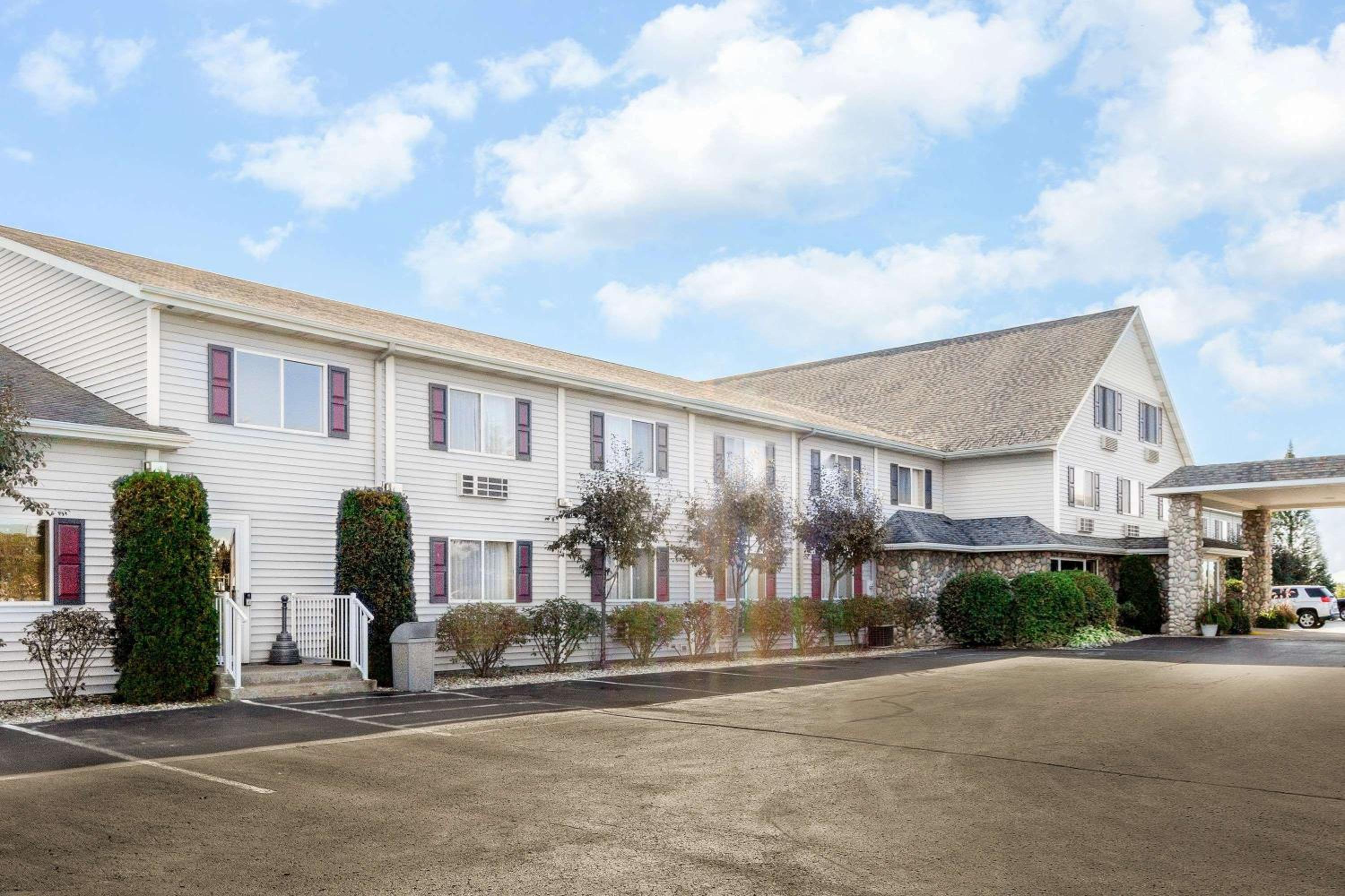 Hotel Super 8 by Wyndham St. Ignace