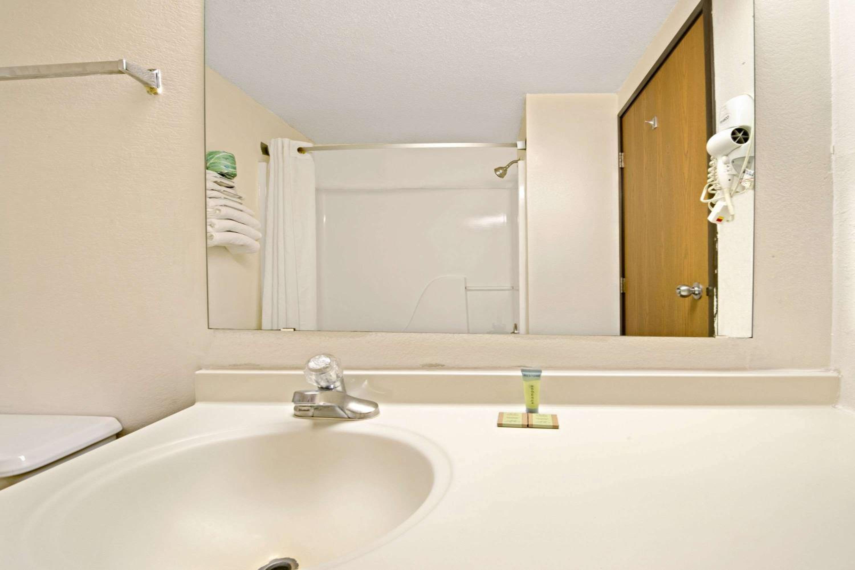Super 8 by Wyndham Plano/Dallas Area, Foto 10