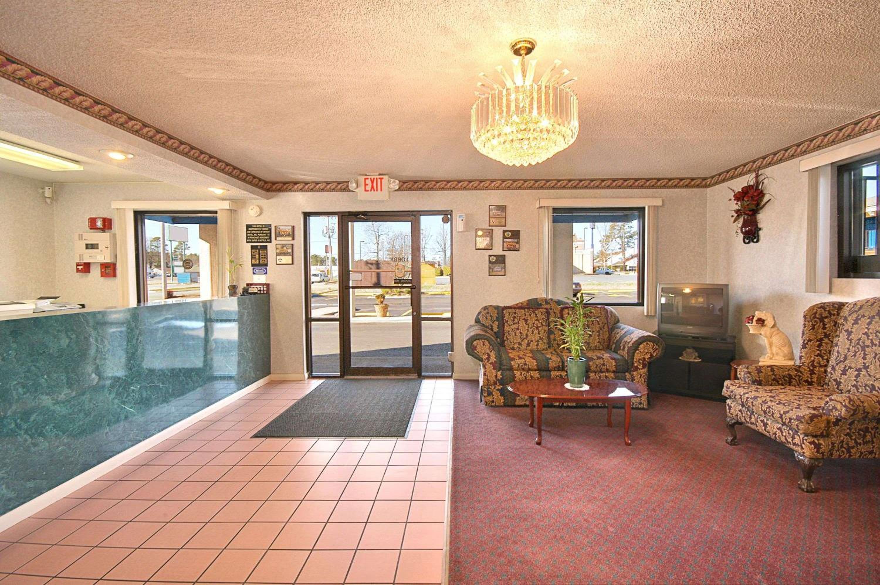 Super 8 by Wyndham Bryant Little Rock Area view 4