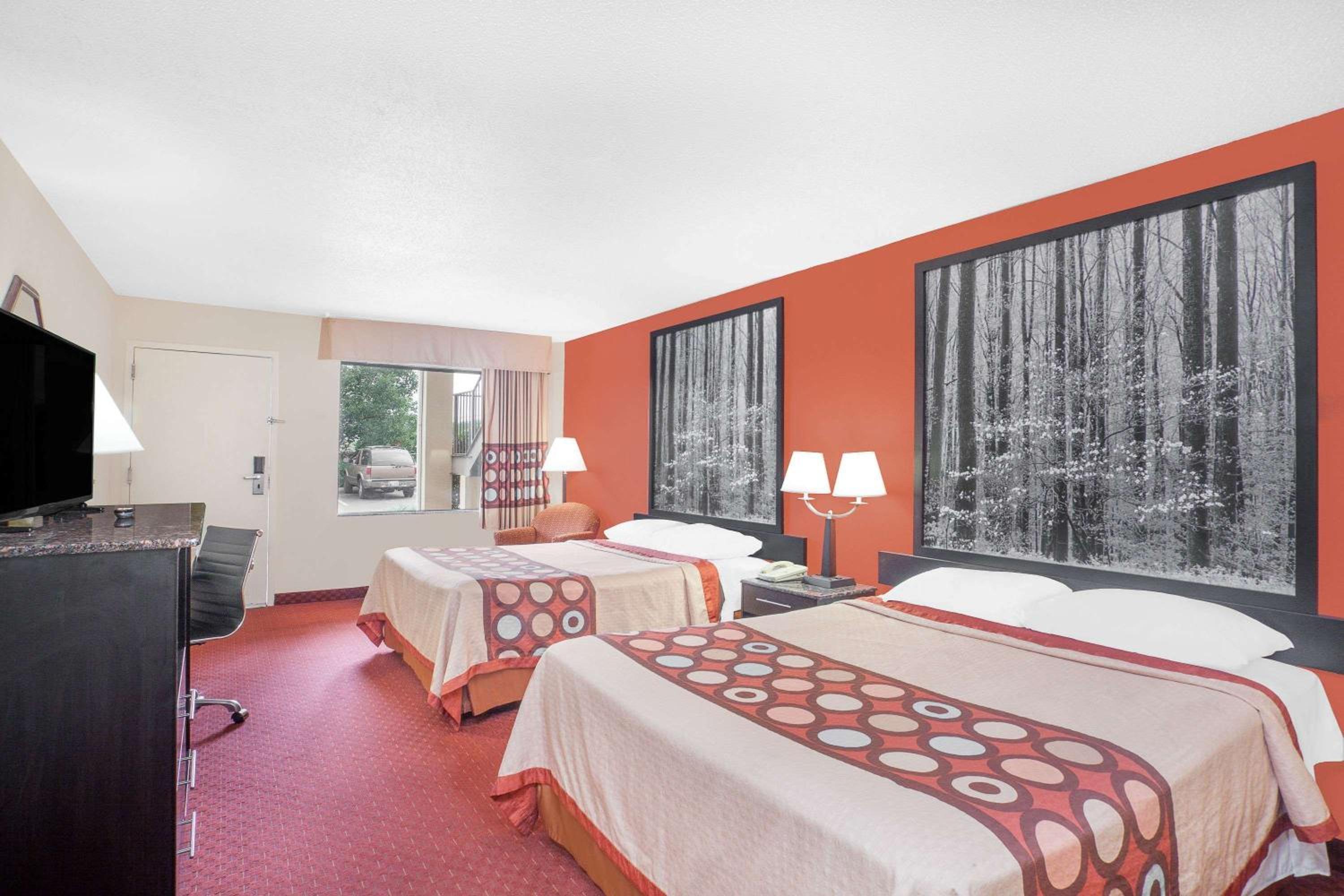 Super 8 by Wyndham Bulls Gap Greeneville Area - Property Image 18