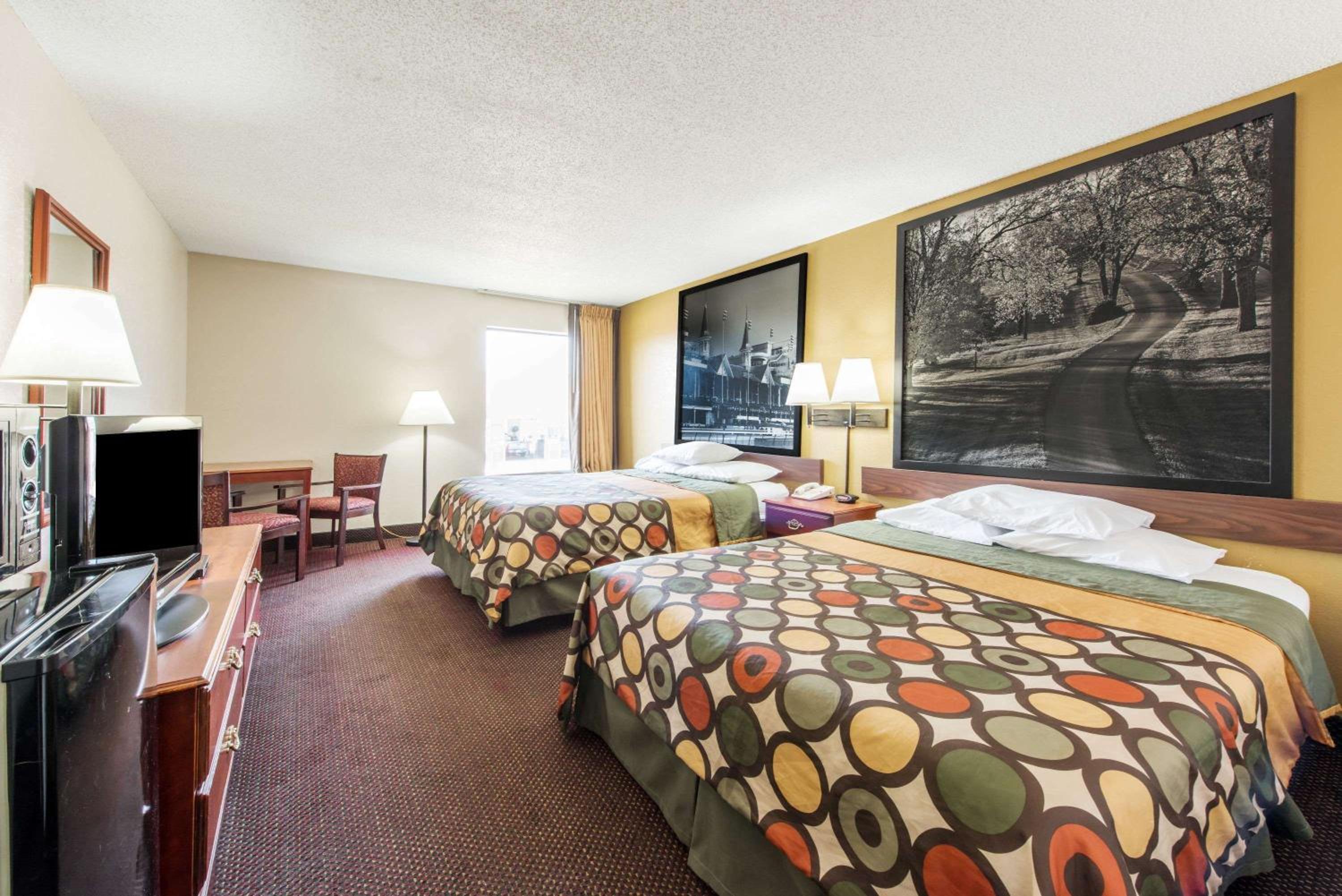 Super 8 by Wyndham Shepherdsville - Louisville South I65 view 4