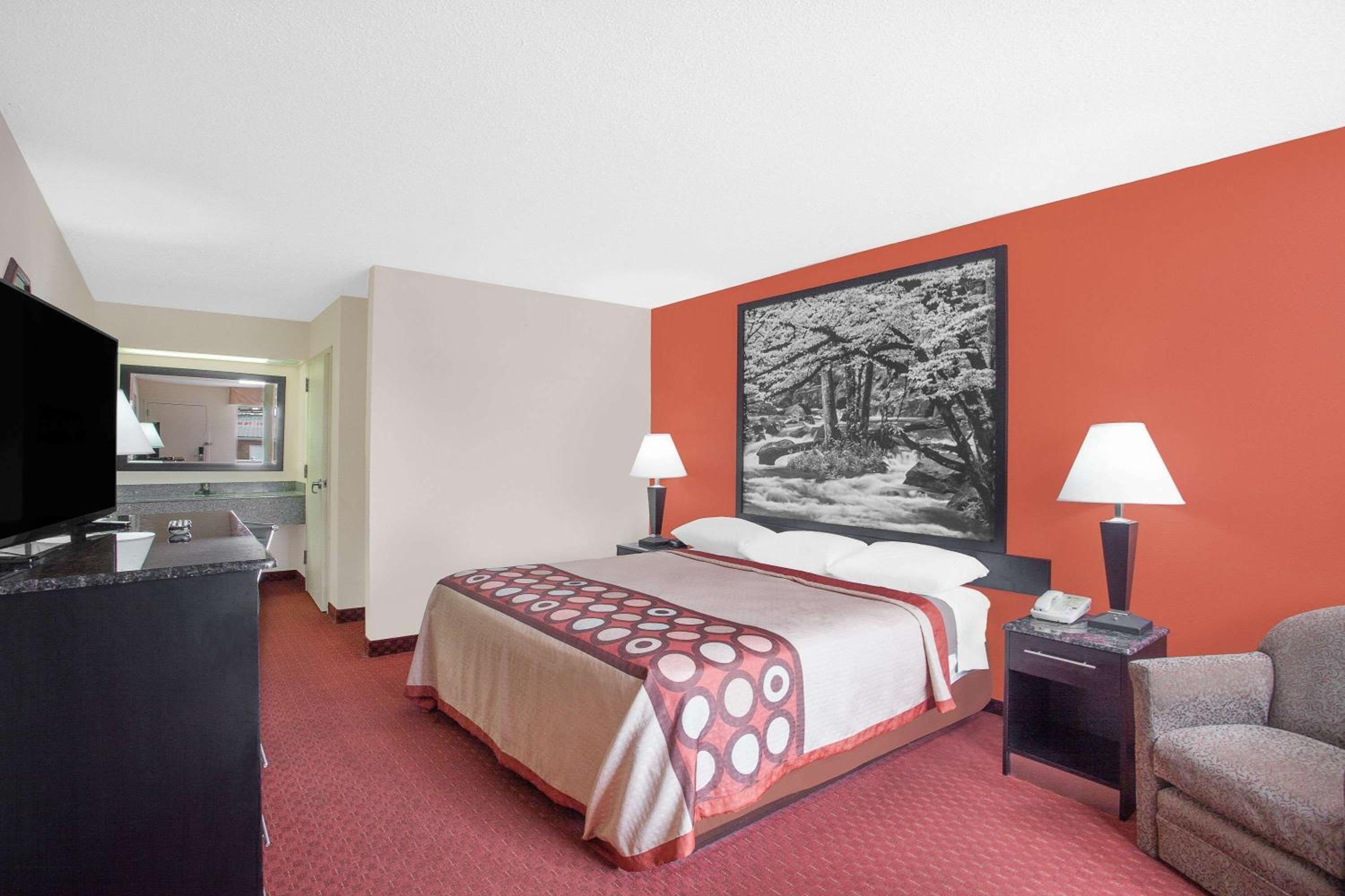 Super 8 by Wyndham Bulls Gap Greeneville Area - Property Image 19