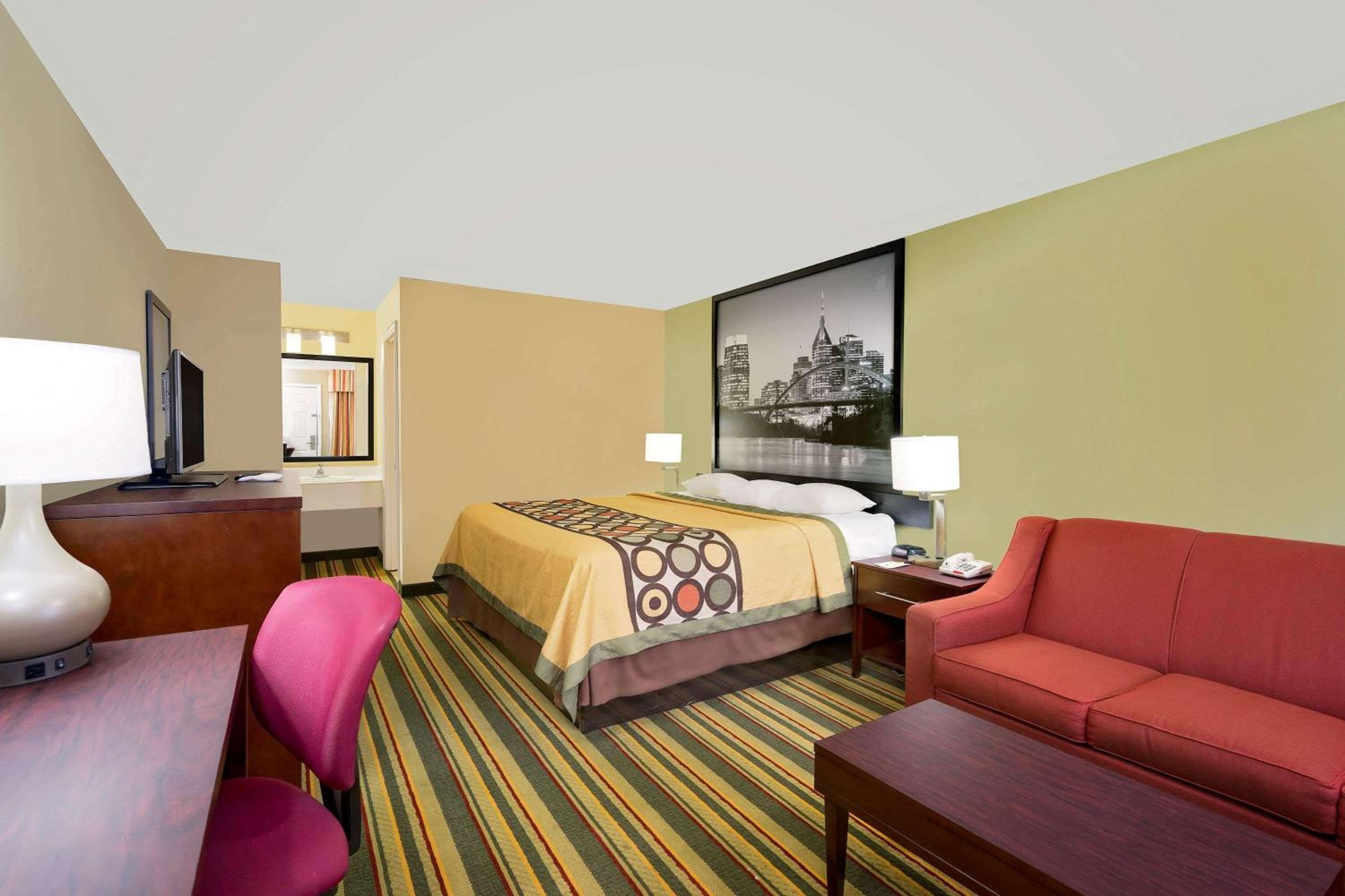 Super 8 by Wyndham Hermitage Nashville - Property Image 6