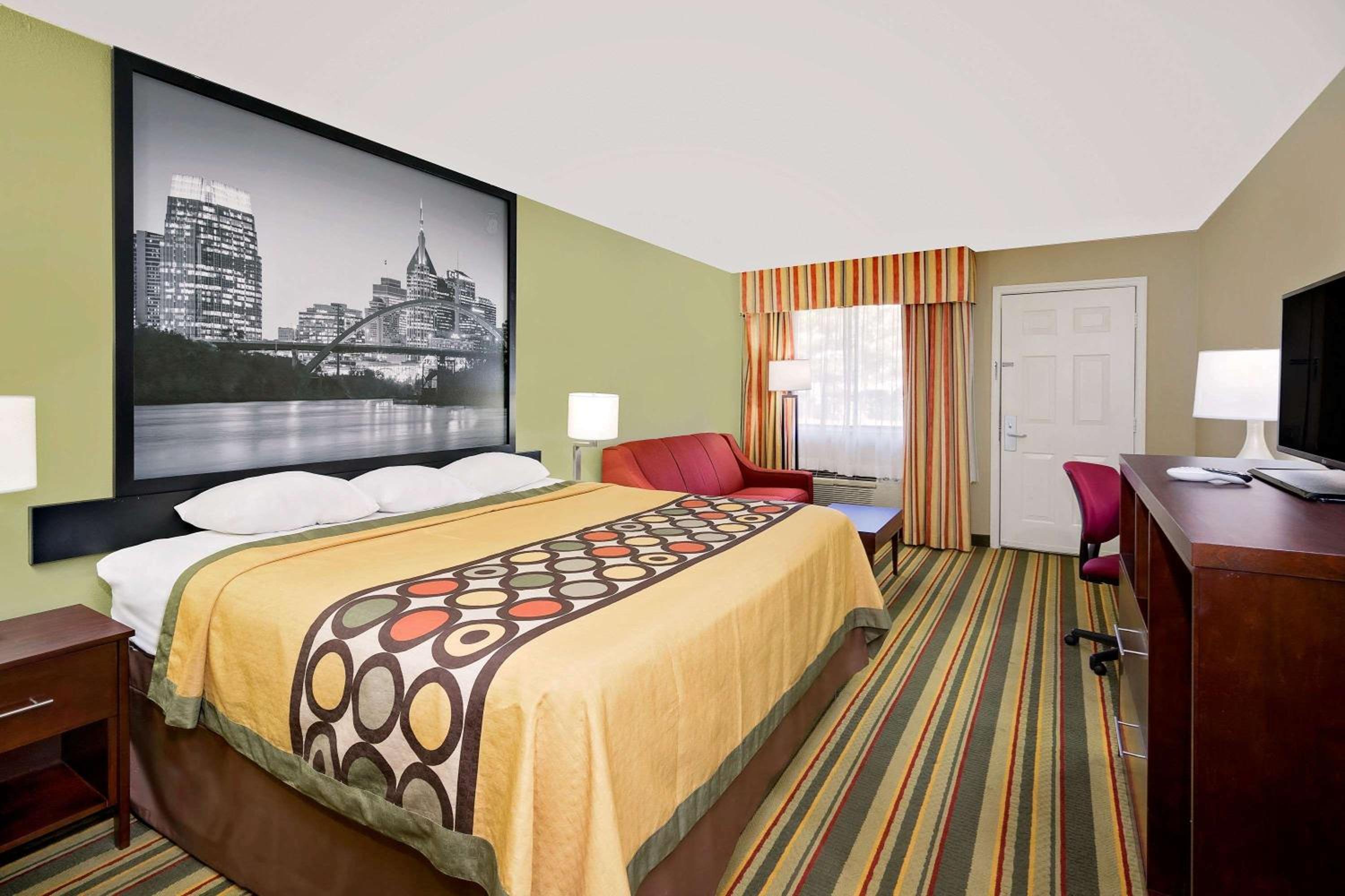 Super 8 by Wyndham Hermitage Nashville - Property Image 13